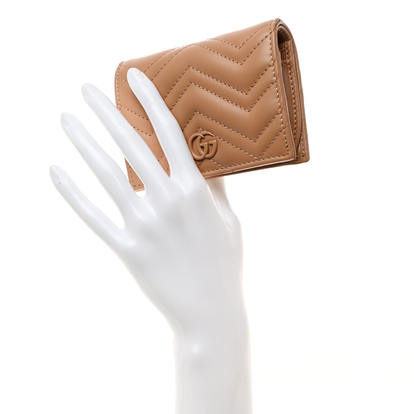 Calfskin Matelasse Monochrome GG Marmont Card Case Wallet Camelia