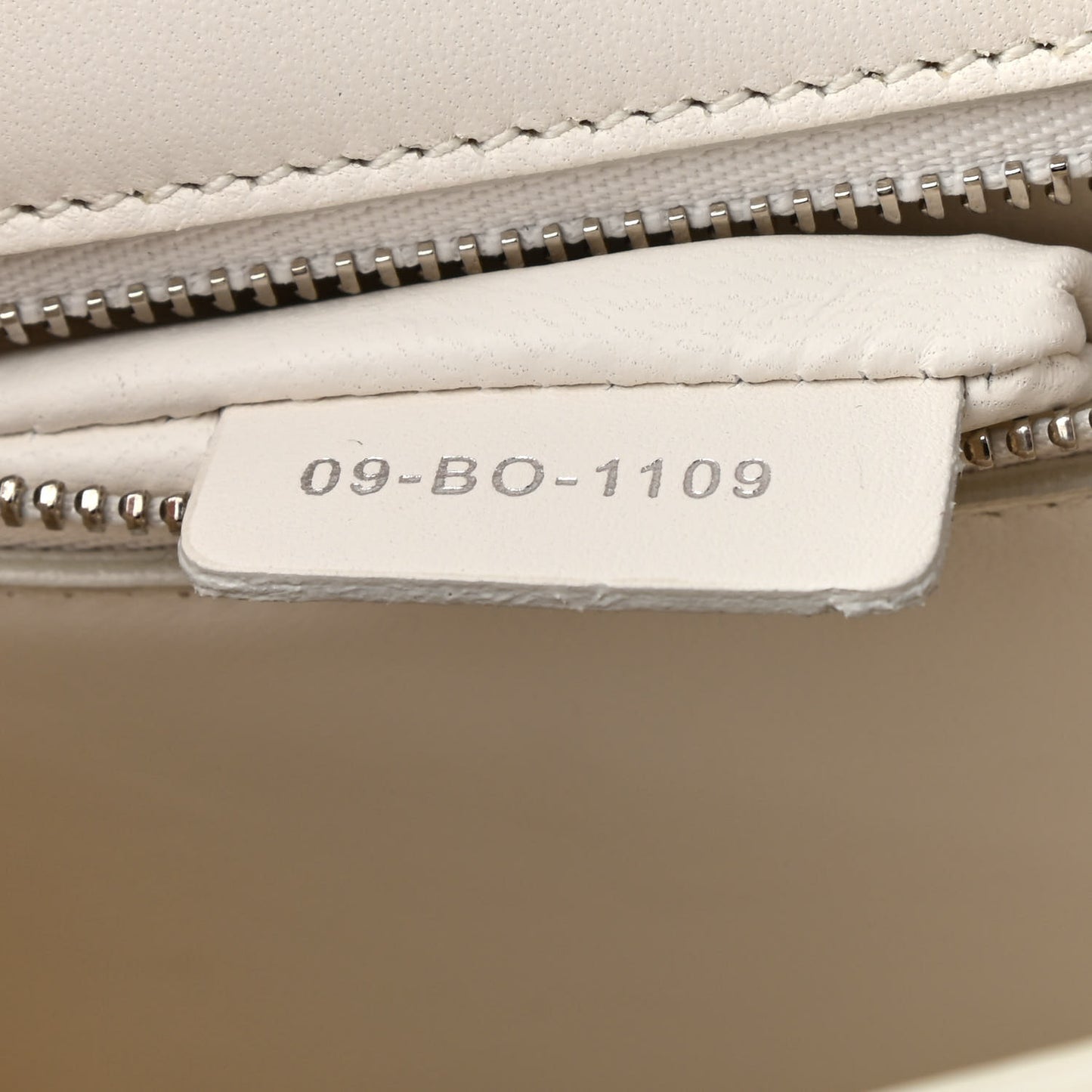 Grained Calfskin 30 Montaigne Chain Flap Bag White