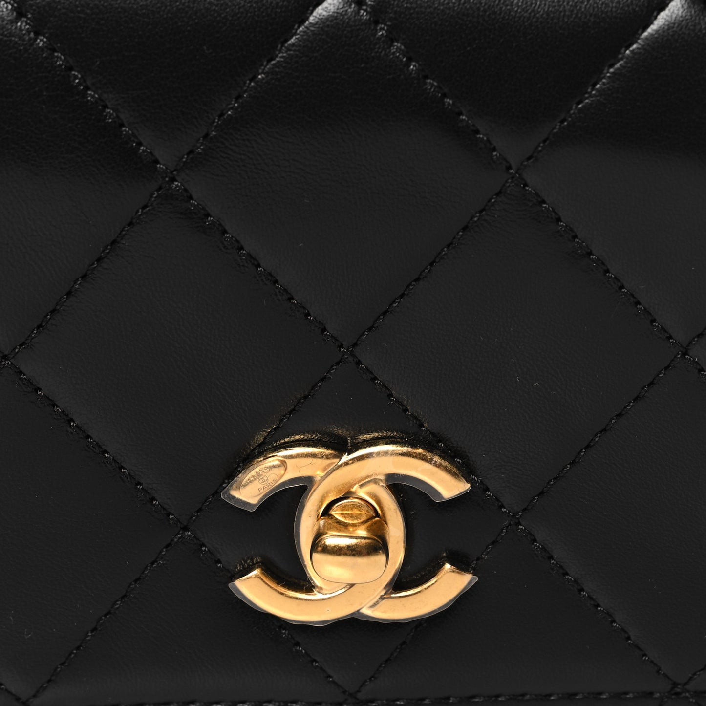 Lambskin Quilted Enamel CC Waist Bag With Pouch Black