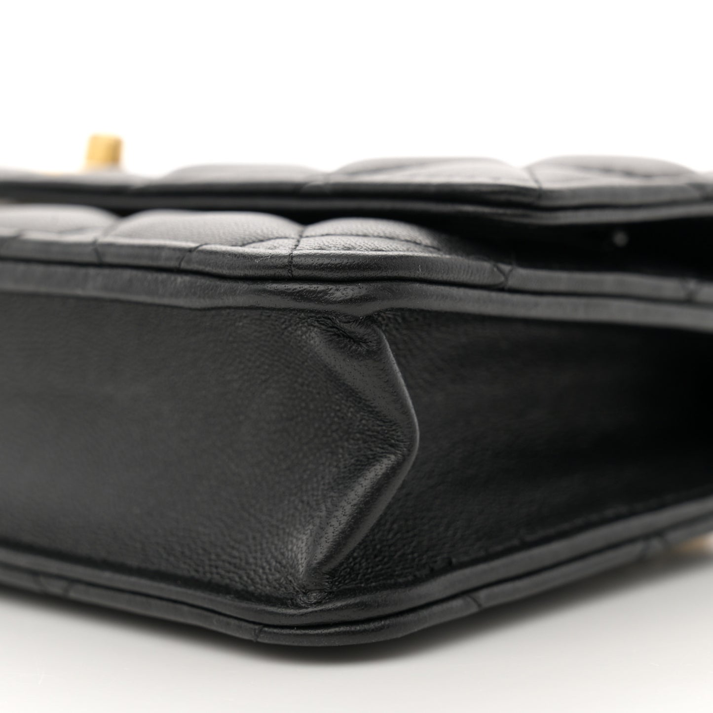 Lambskin Quilted CC Pearl Crush Wallet on Chain WOC Black