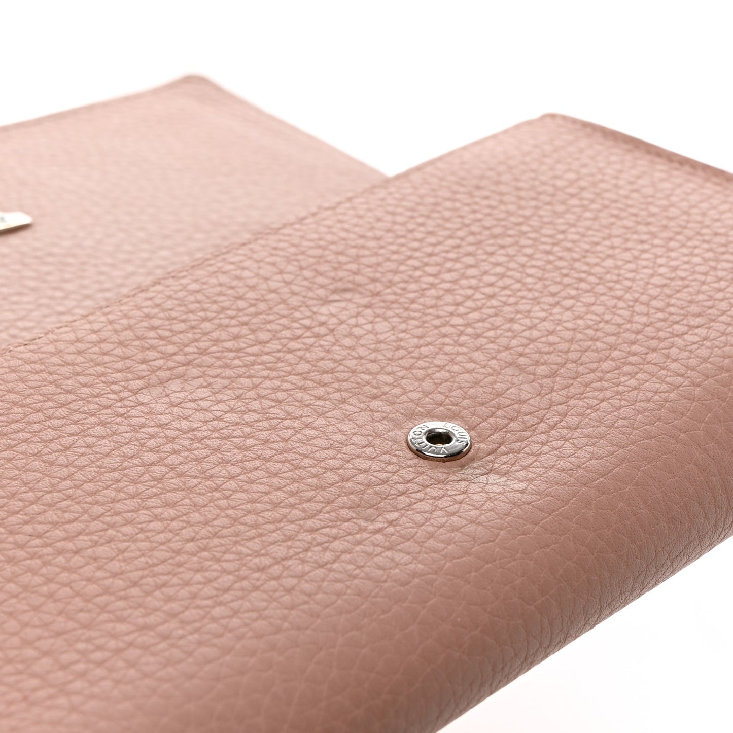 Taurillon Capucines Wallet Magnolia
