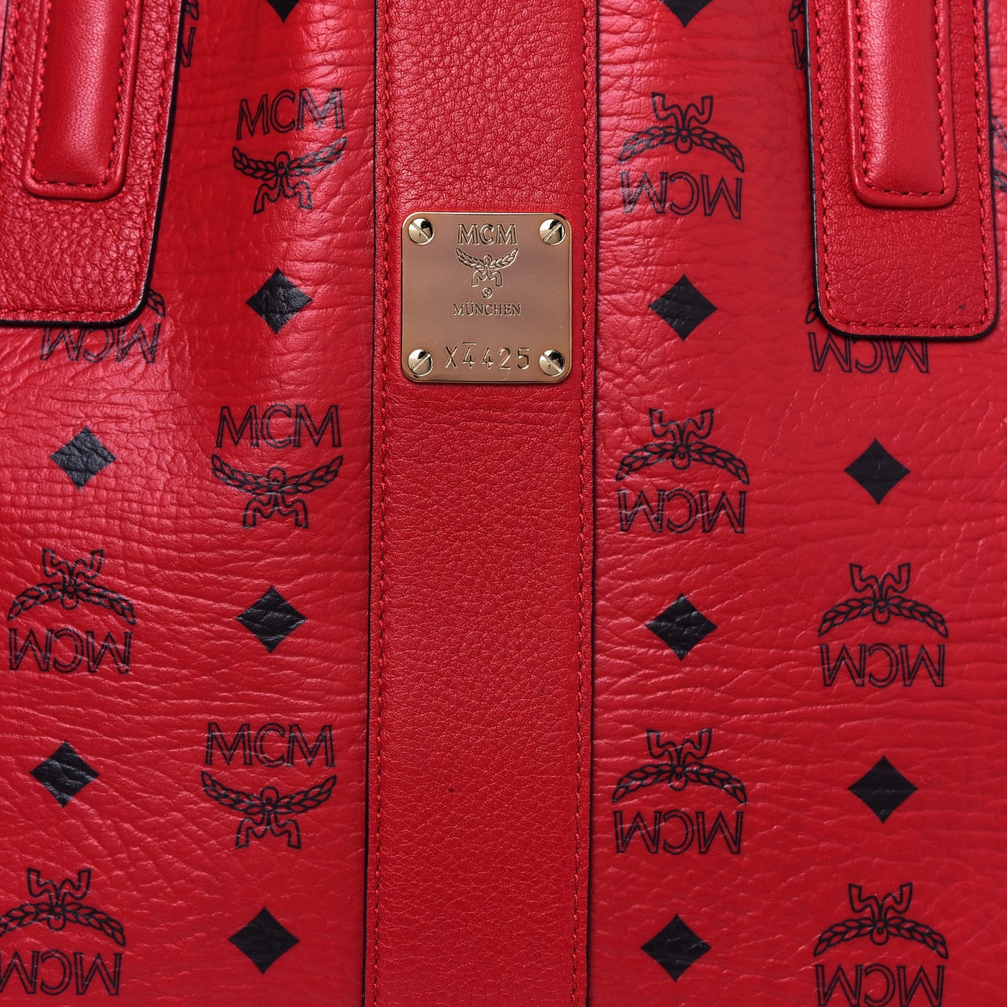 Visetos Medium Liz Reversible Shopper Tote Ruby Red