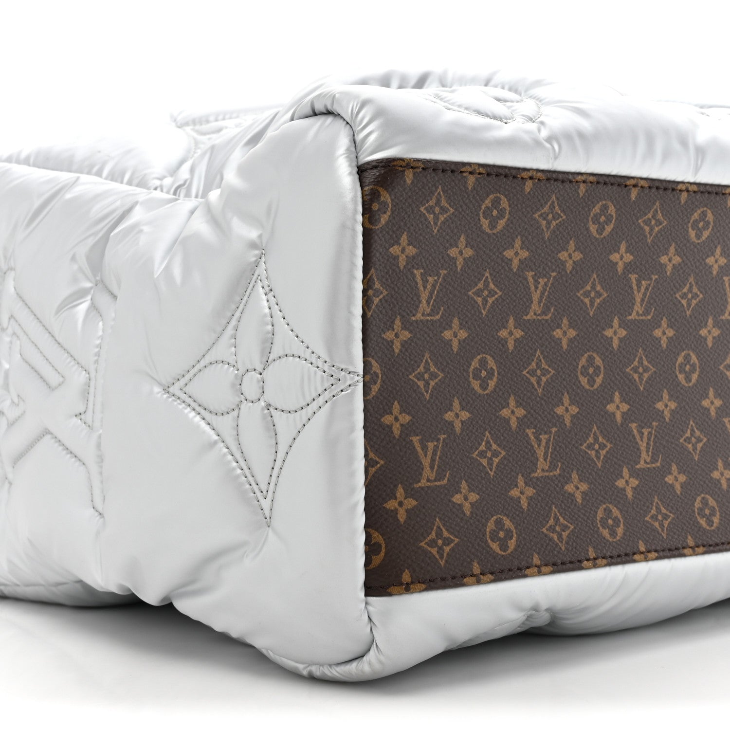 Louis Vuitton Econyl Monogram Pillow Giant Onthego GM Silver 9 of 11