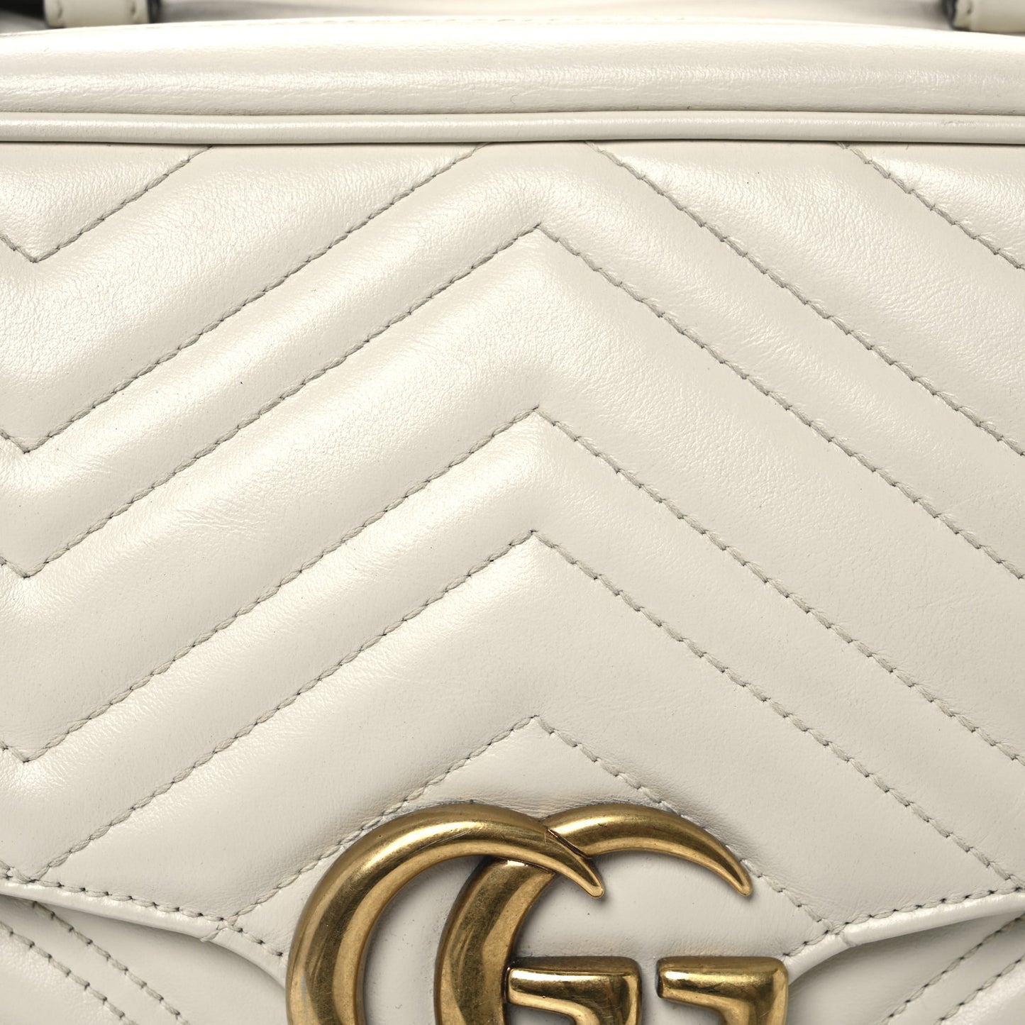 Calfskin Matelasse Sylvie Web Small GG Marmont Top Handle Shoulder Bag White