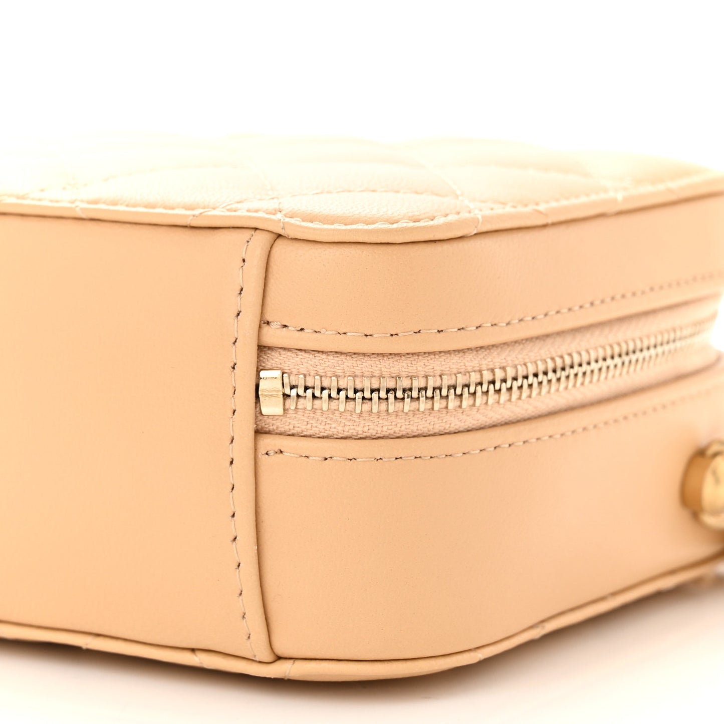 Lambskin Quilted CC Pearl Crush Camera Case Beige