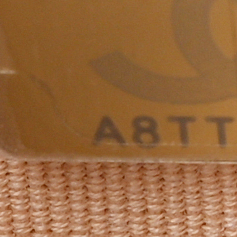 Caviar Quilted Wallet On Chain WOC Light Beige