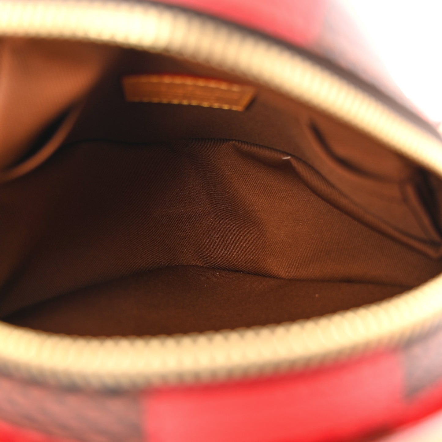Damier Pop Chess Messenger Red