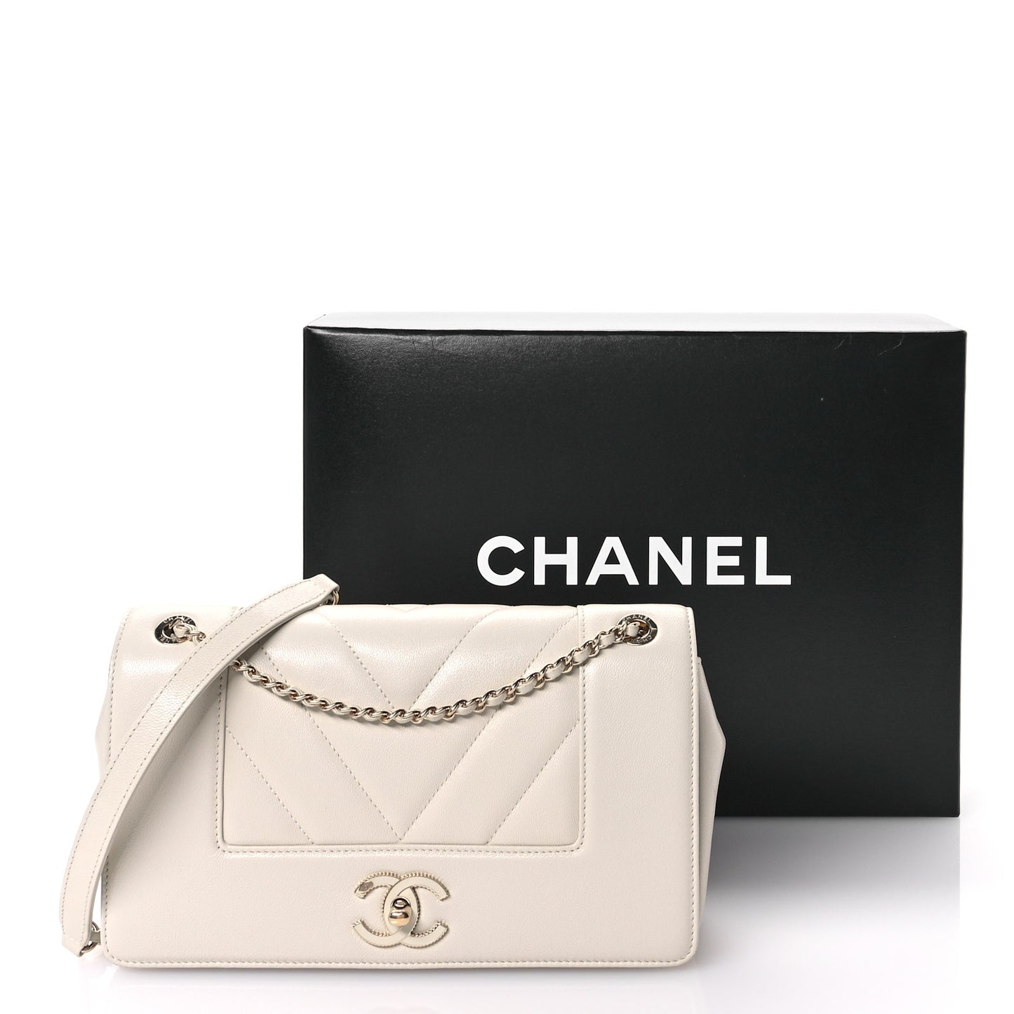 Sheepskin Chevron Quilted Medium Vintage Mademoiselle Flap White