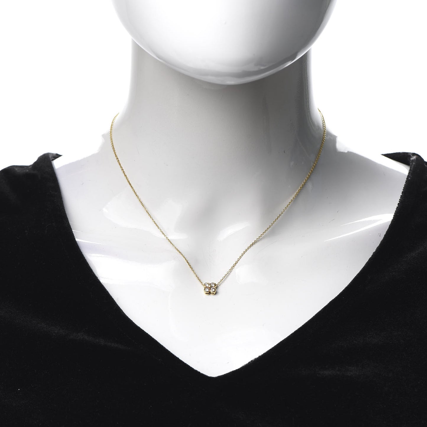 18K Yellow Gold Diamond Flower Pendant Necklace