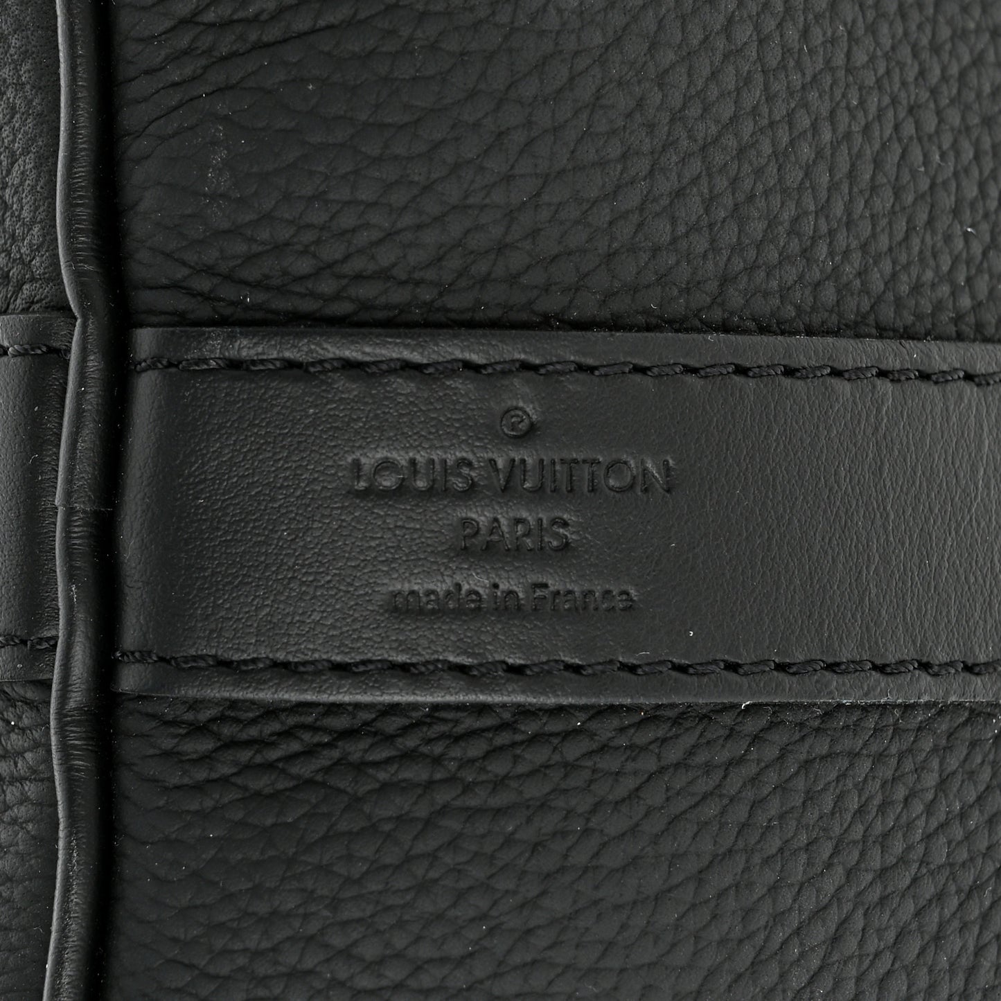 Grained Calfskin Aerogram Keepall Bandouliere 40 Black
