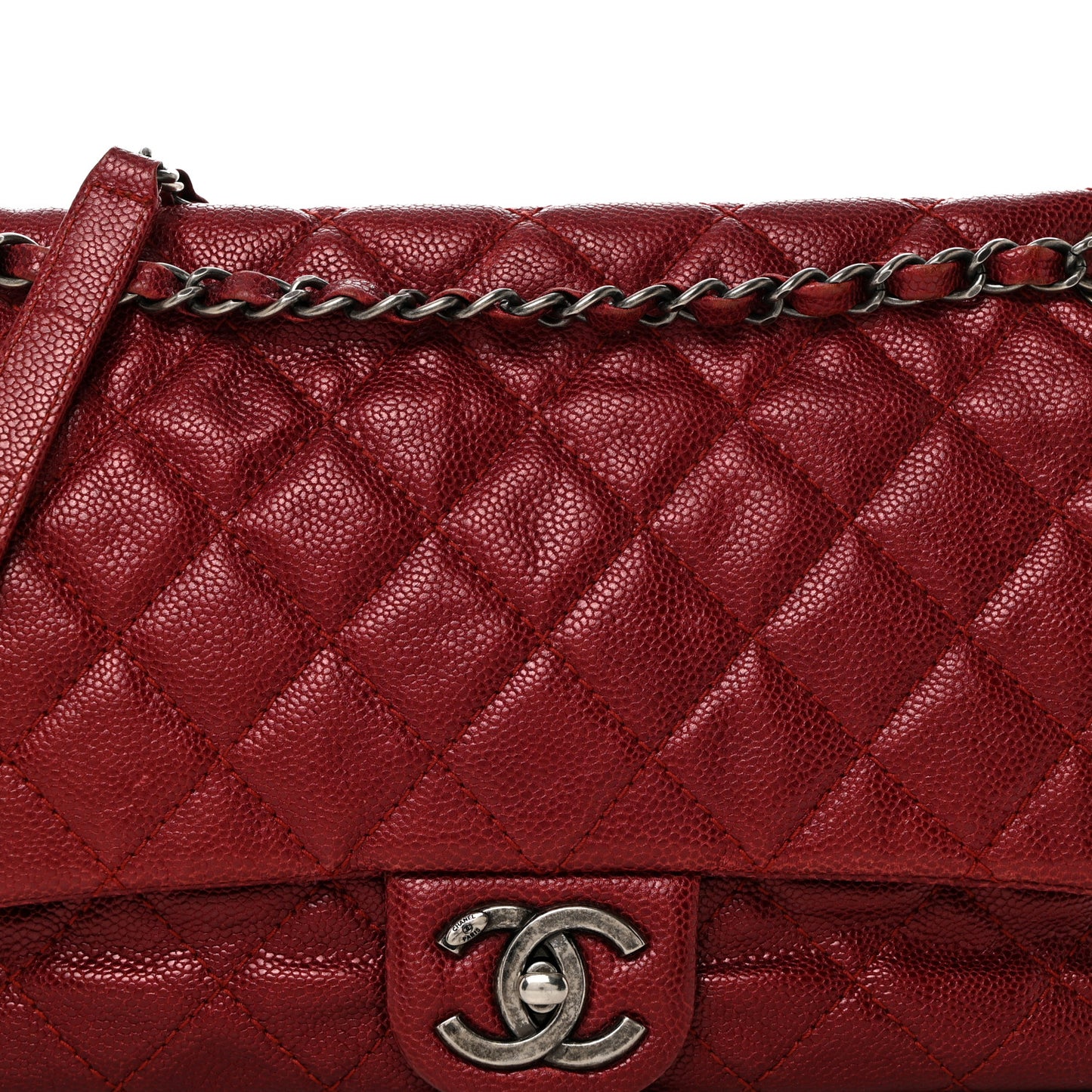 Iridescent Caviar Quilted Large Chic Flap Red