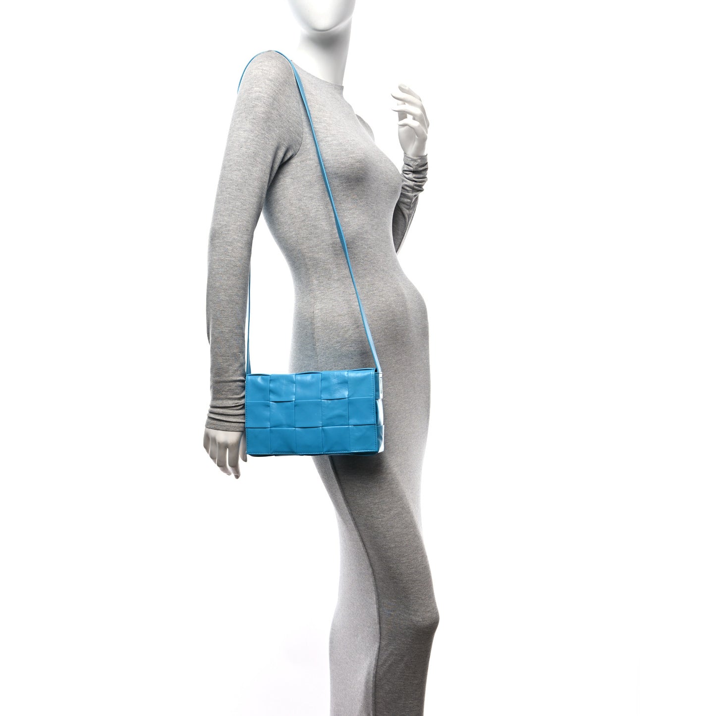 Paper Calfskin Maxi Intreccio Cassette Crossbody Bag Pool