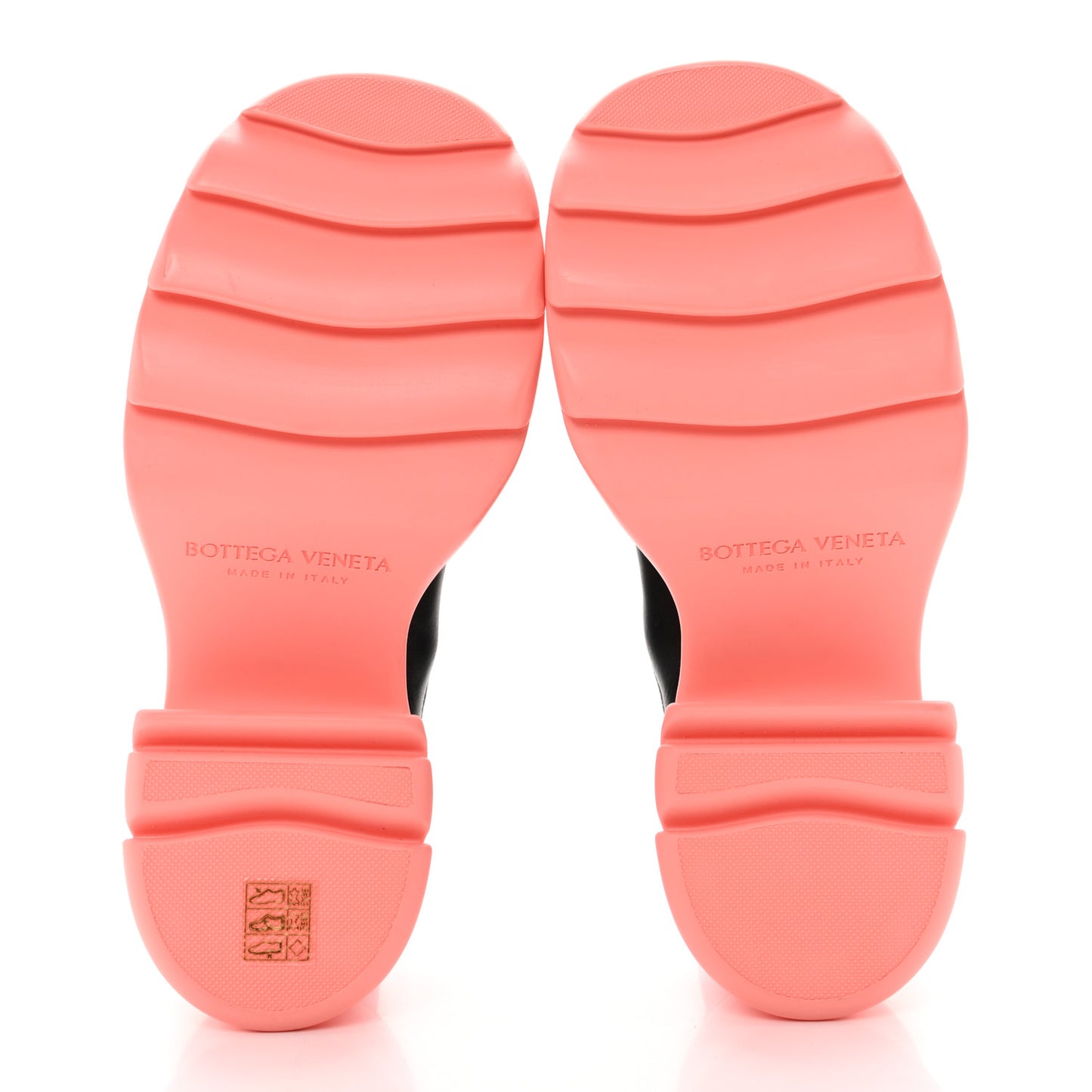 Calfskin The Flash Chelsea Boots 37 Black Flamingo