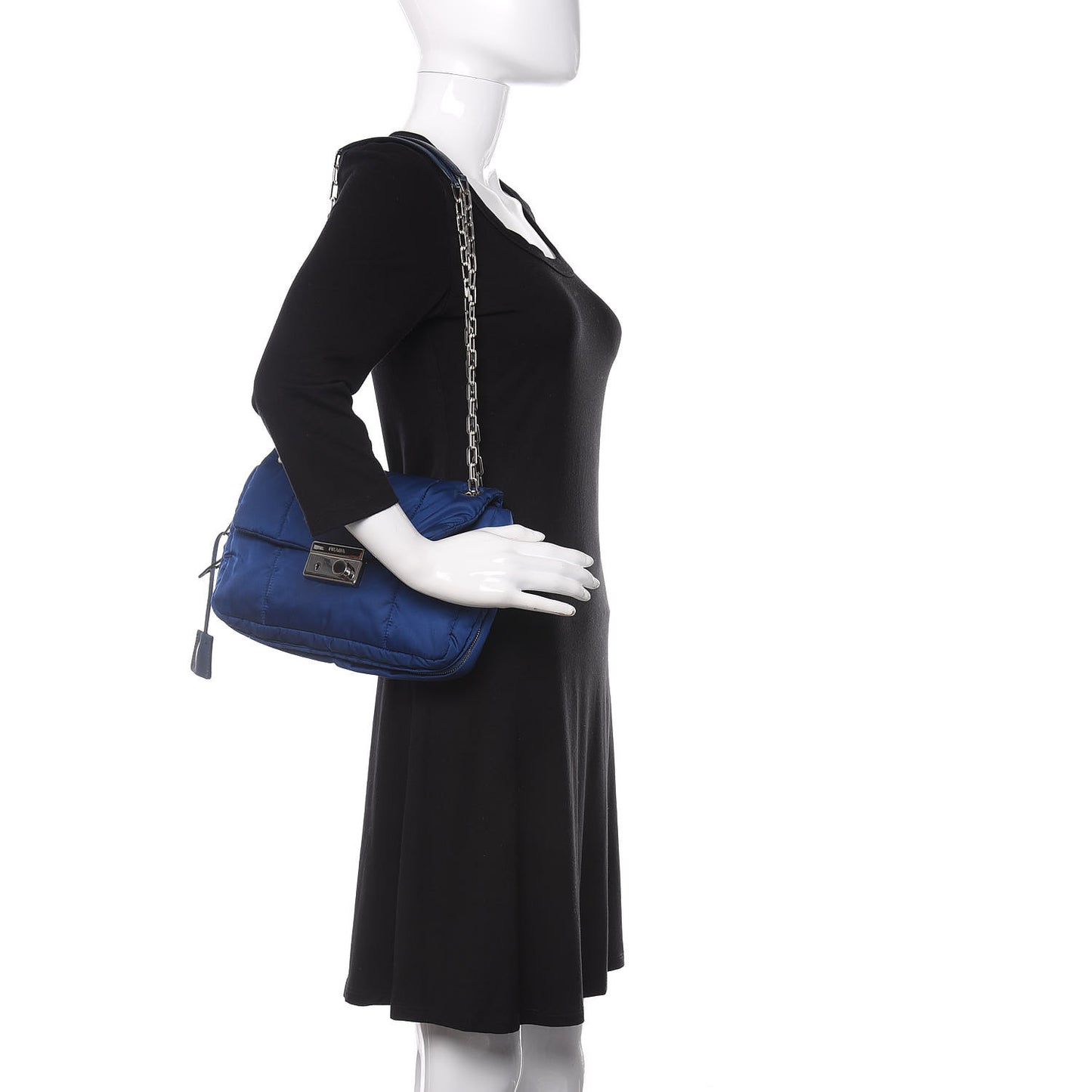 Tessuto Nylon Bomber Sound Chain Flap Shoulder Bag Bluette