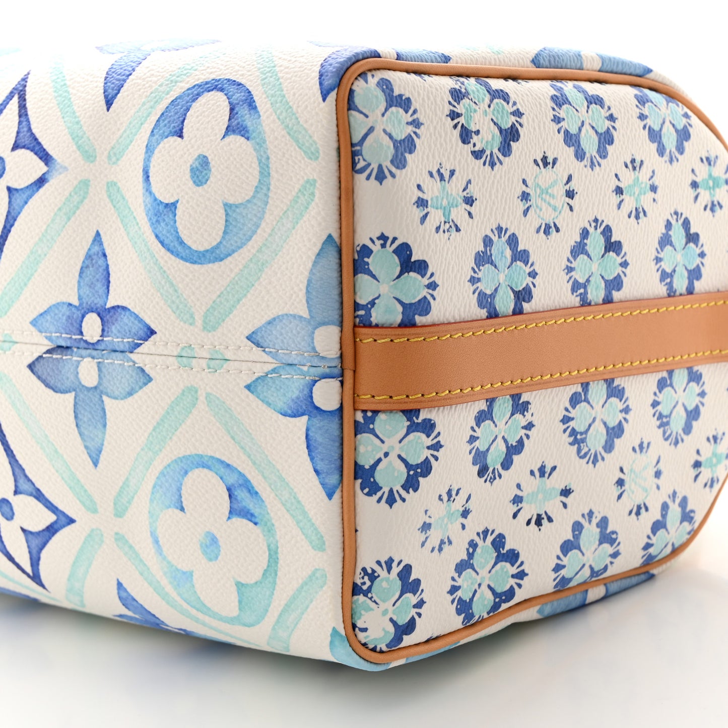 Monogram Tiles By The Pool Speedy Bandouliere 25 Lagoon Blue