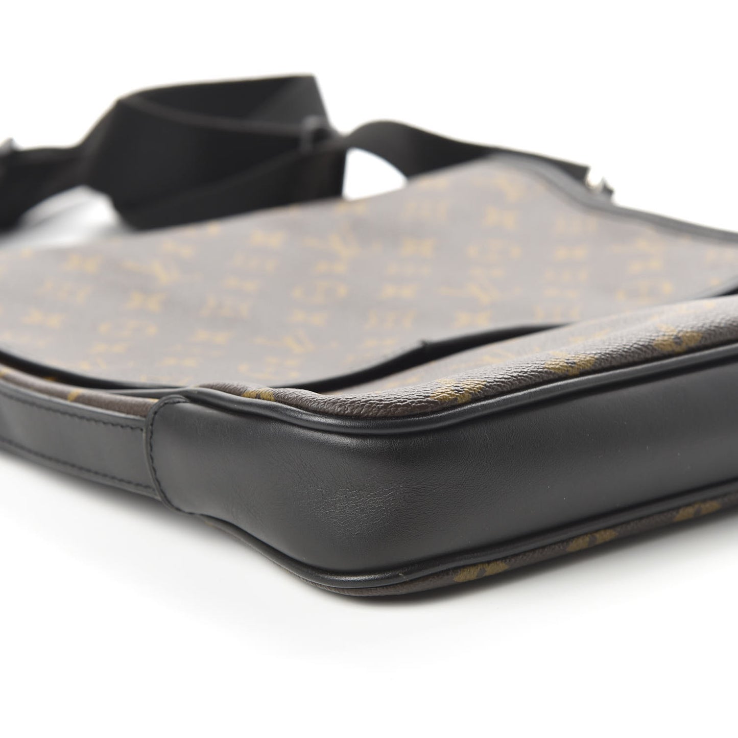 Monogram Macassar Bass MM