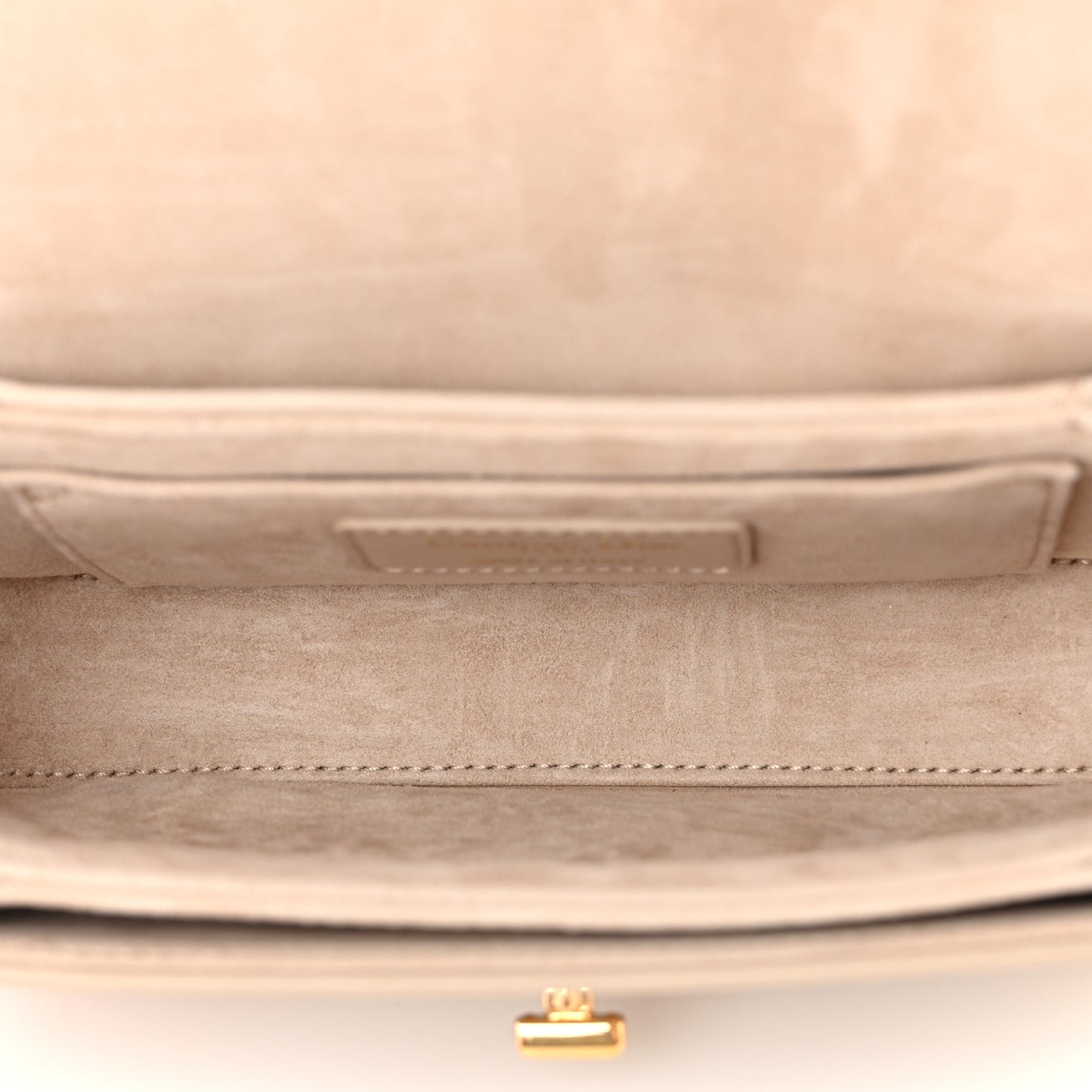 Box Calfskin 30 Montaigne Small Avenue Bag Powder Beige