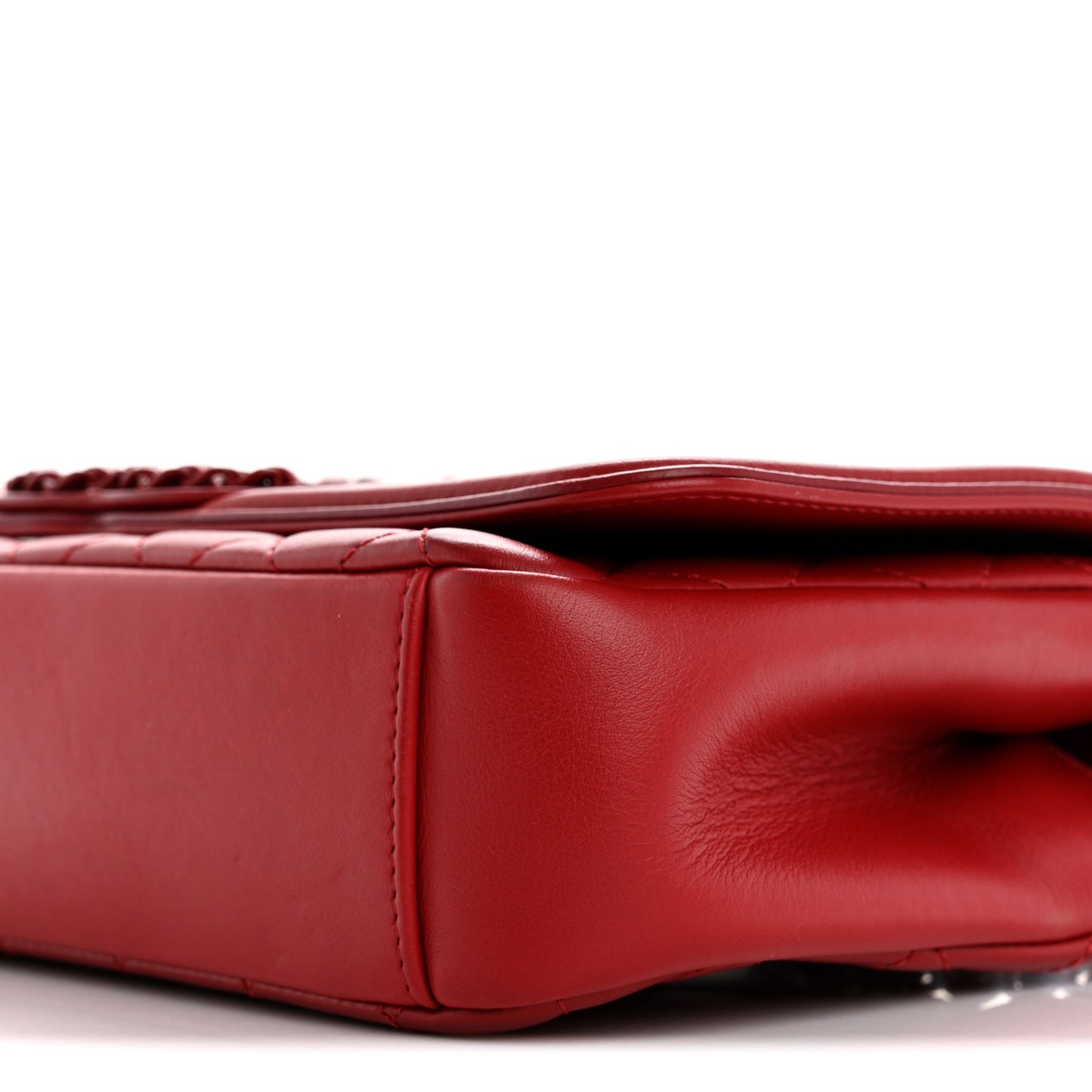 Calfskin Quilted Medium CC Filigree Flap Red
