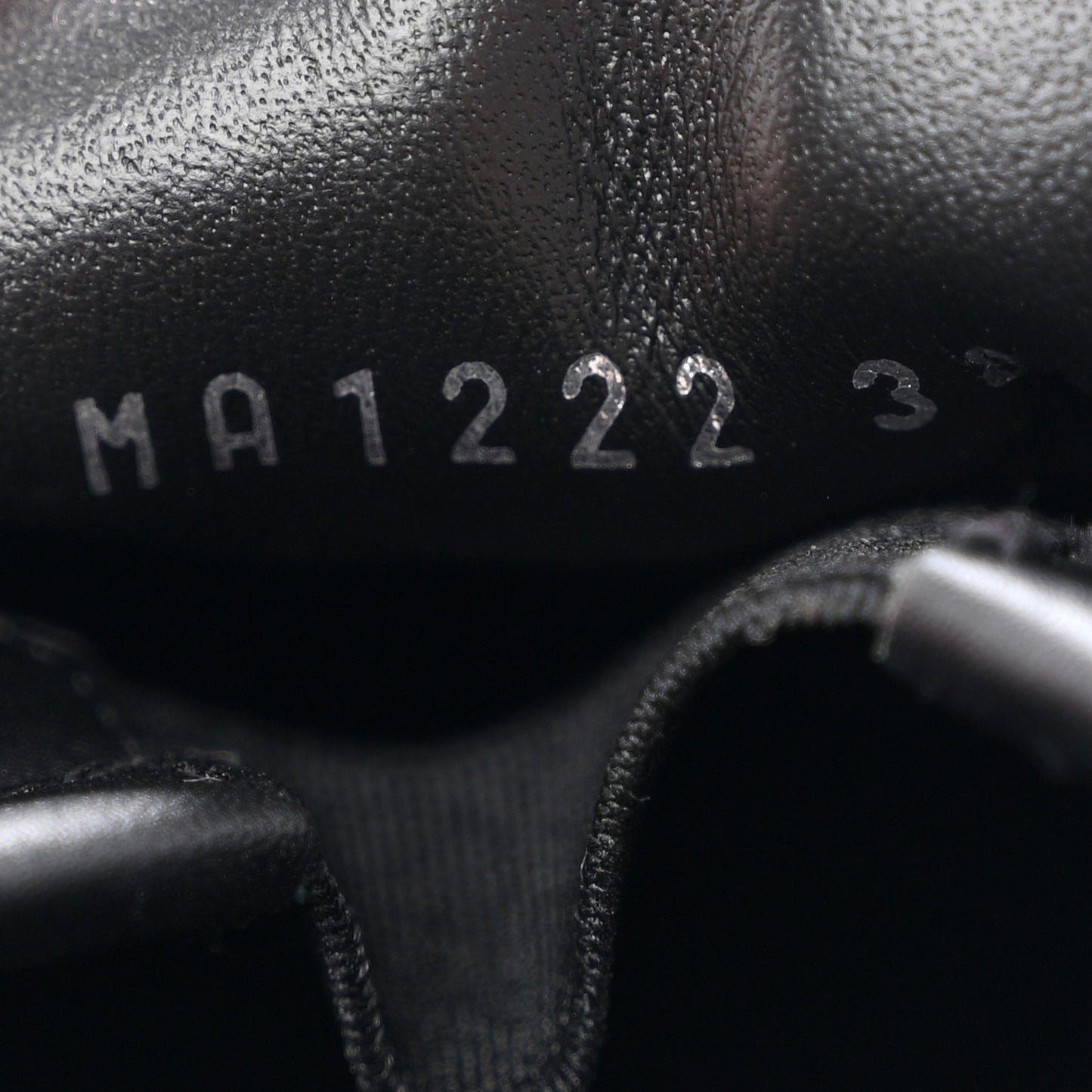 Calfskin Oversized Chain Academy Loafers 38 Black