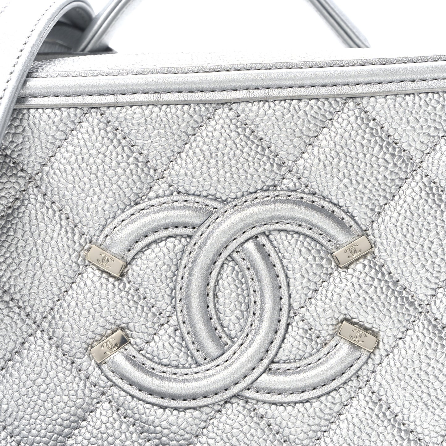 Metallic Caviar Quilted Small CC Filigree Vanity Case Silver