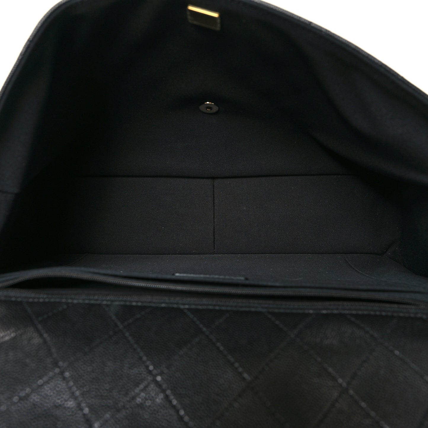Caviar Quilted XXL Travel Flap Bag Black