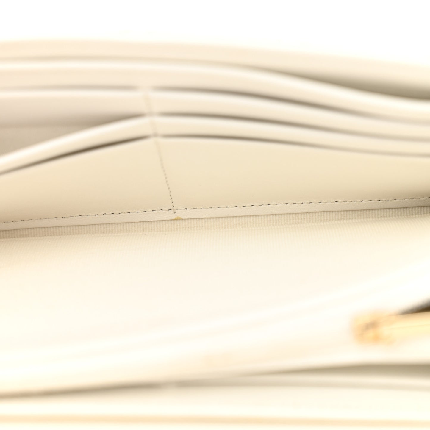 Caviar Quilted Large Gusset Flap Wallet White