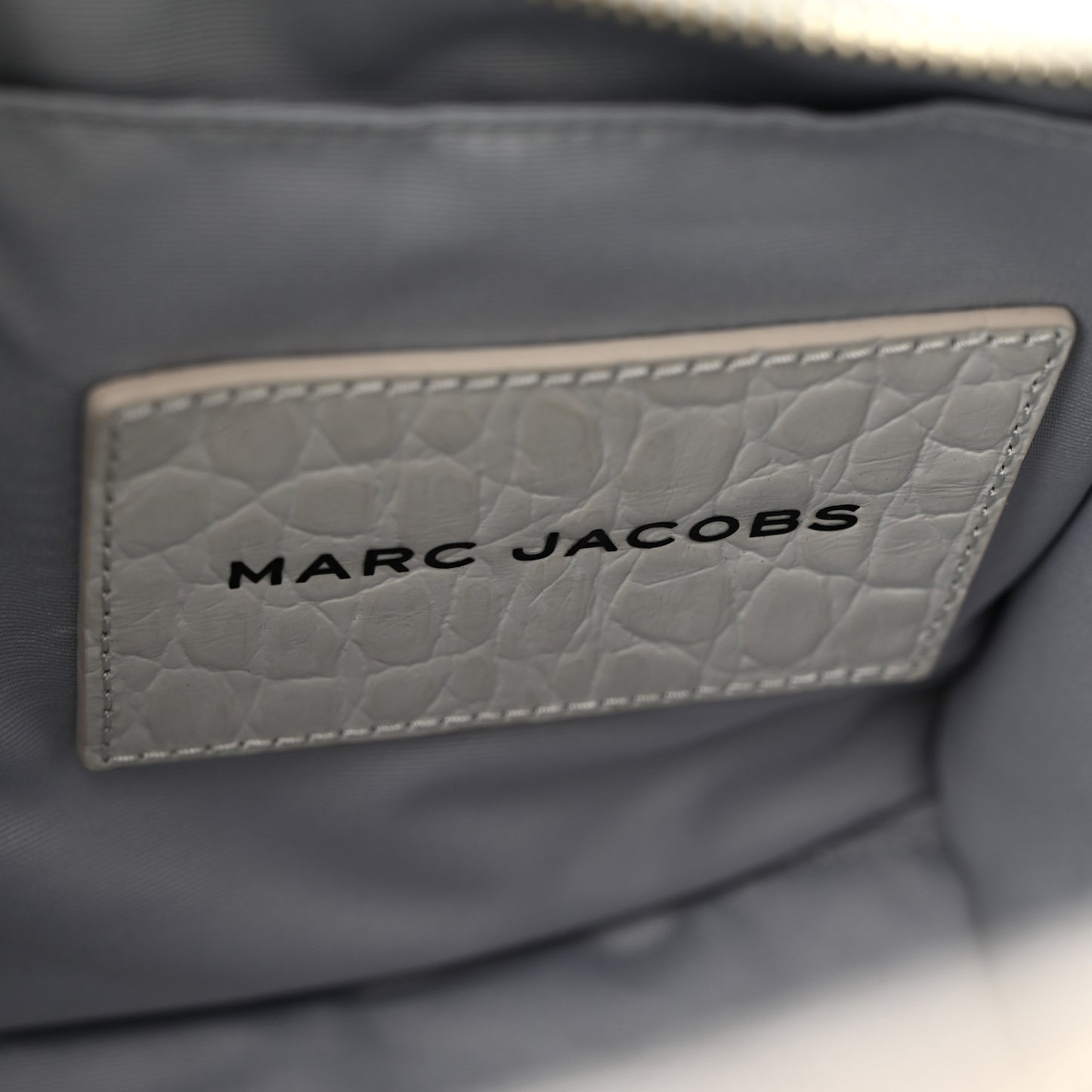 Croc Embossed Medium The Tote Bag Ivory