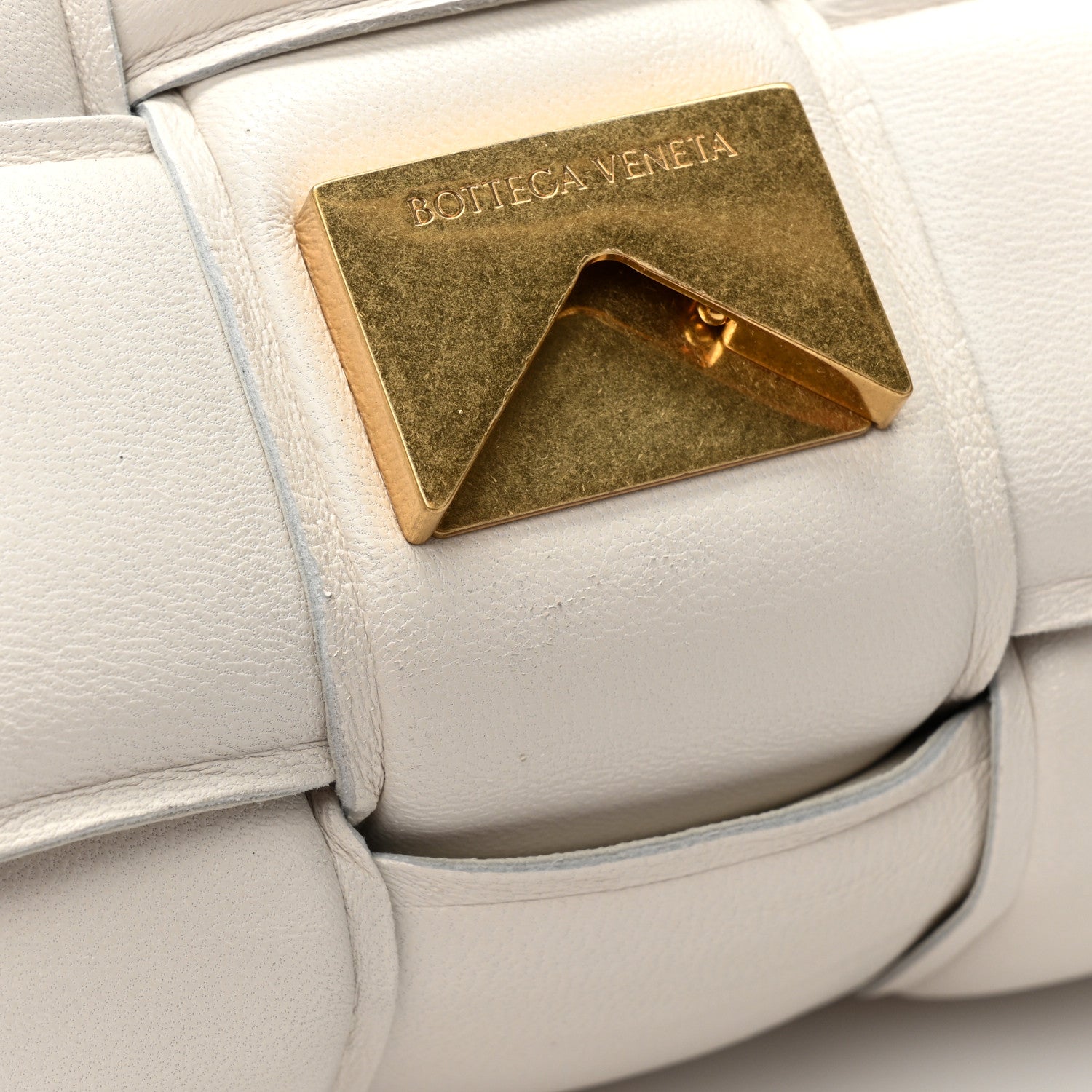 Bottega Veneta Lambskin Maxi Intreccio Padded Chain Cassette Crossbody Bag White 9 of 14