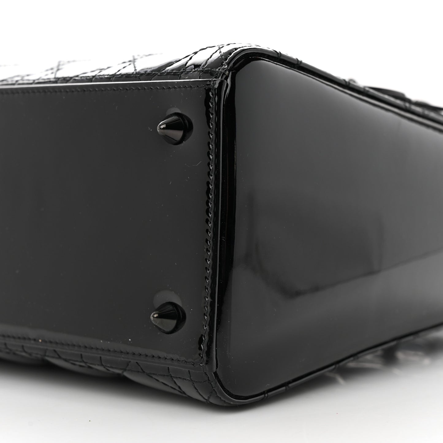 Ultraglossy Patent Cannage Medium Lady Dior Black