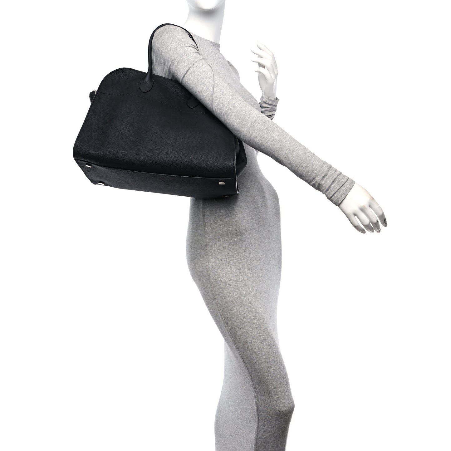 Matte Grained Calfskin Soft Margaux 15 Black