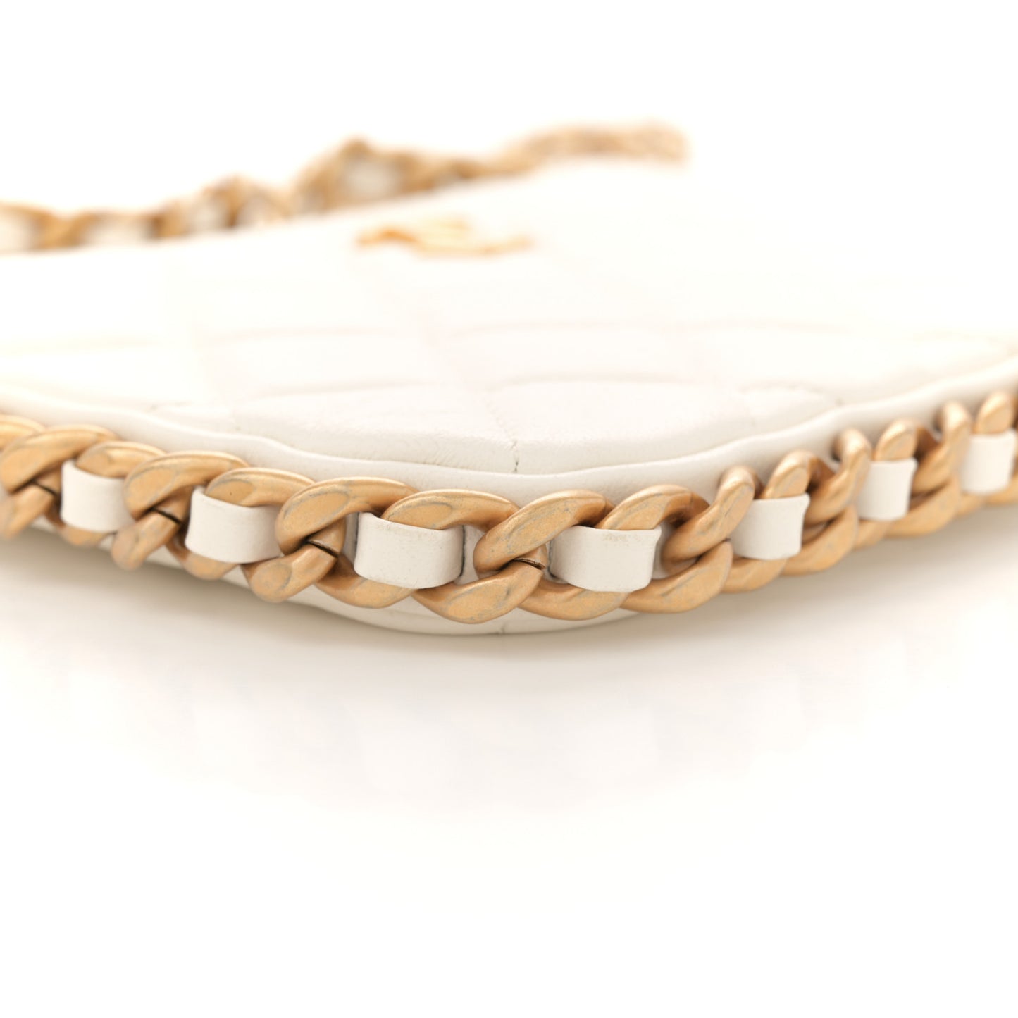 Shiny Crumpled Lambskin Quilted Trendy Chain Around Hobo White