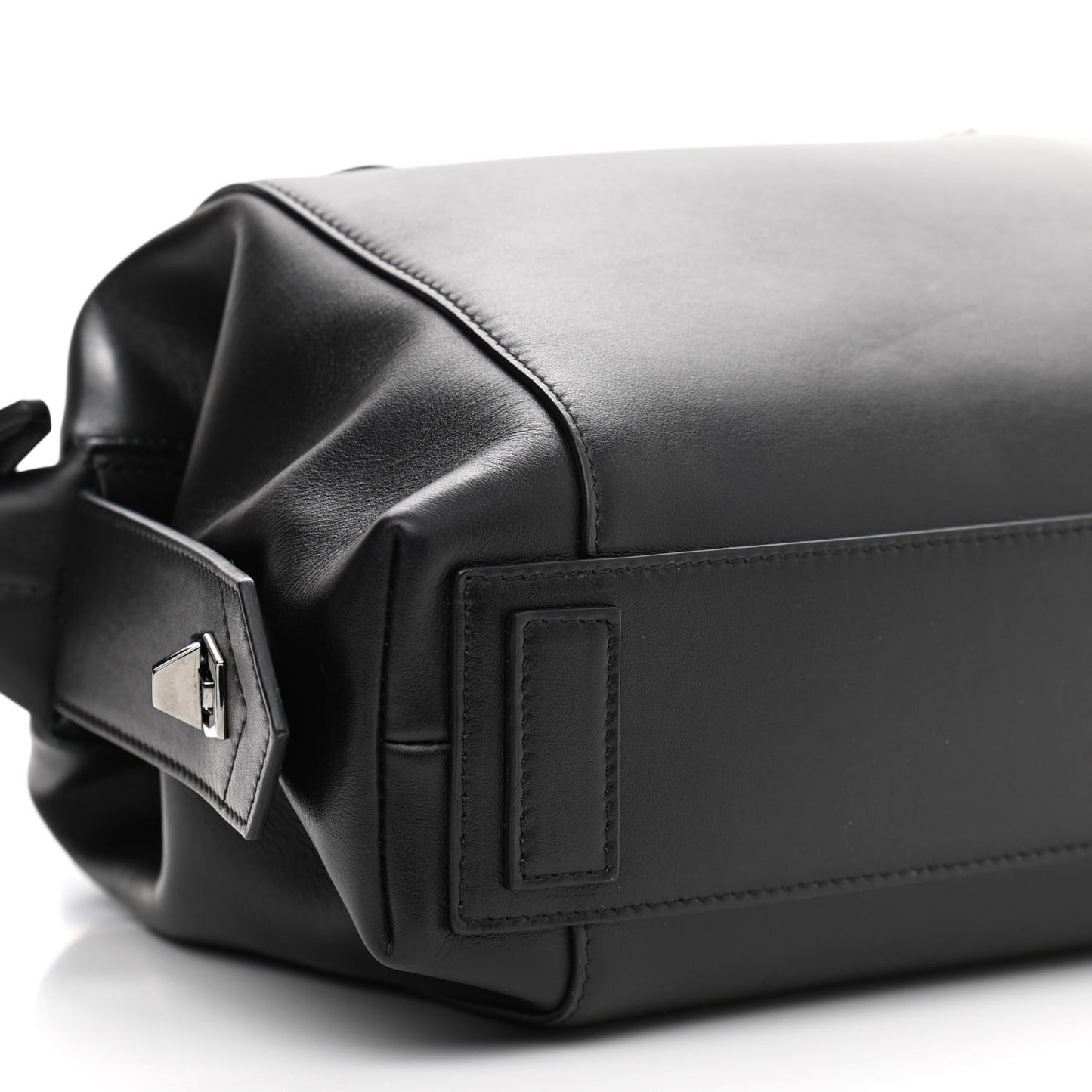 Smooth Calfskin Small Soft Antigona Black