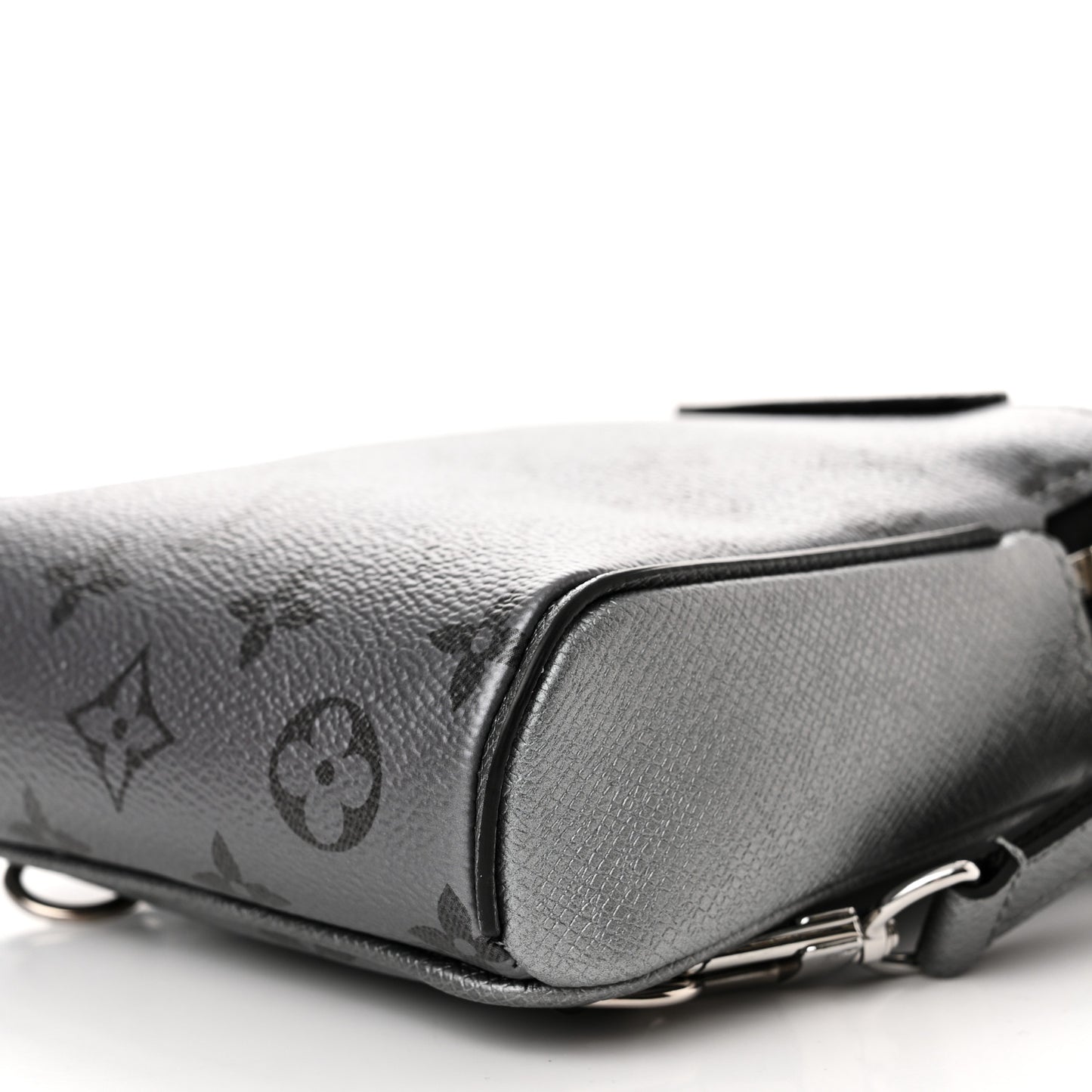 Taigarama Outdoor Slingbag Gunmetal Silver