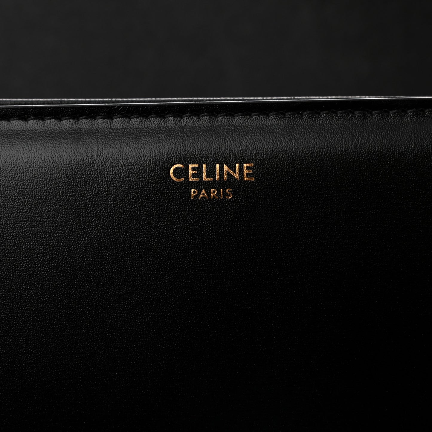 Shiny Calfskin Medium Triomphe Black