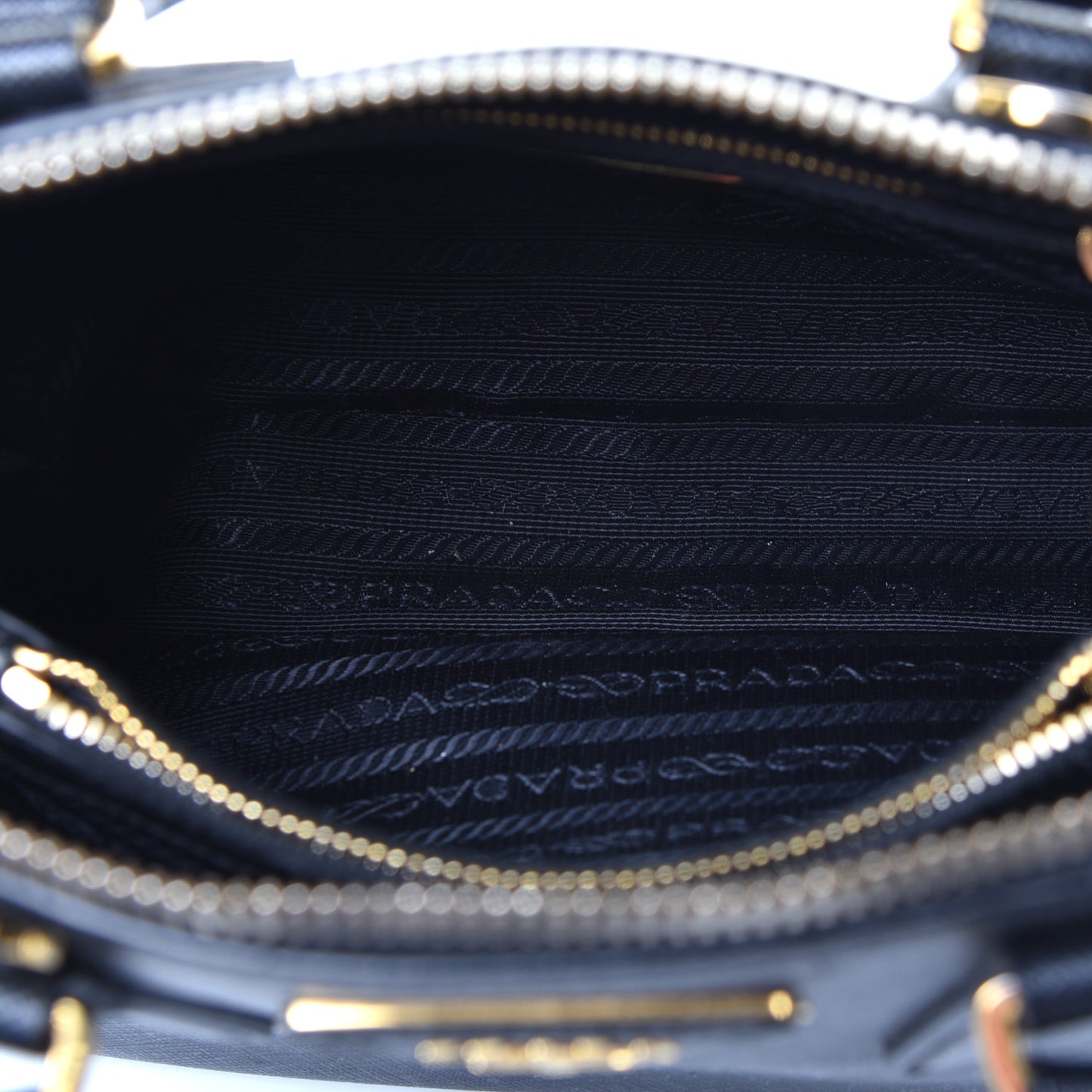 Saffiano Lux Small Promenade Tote Black