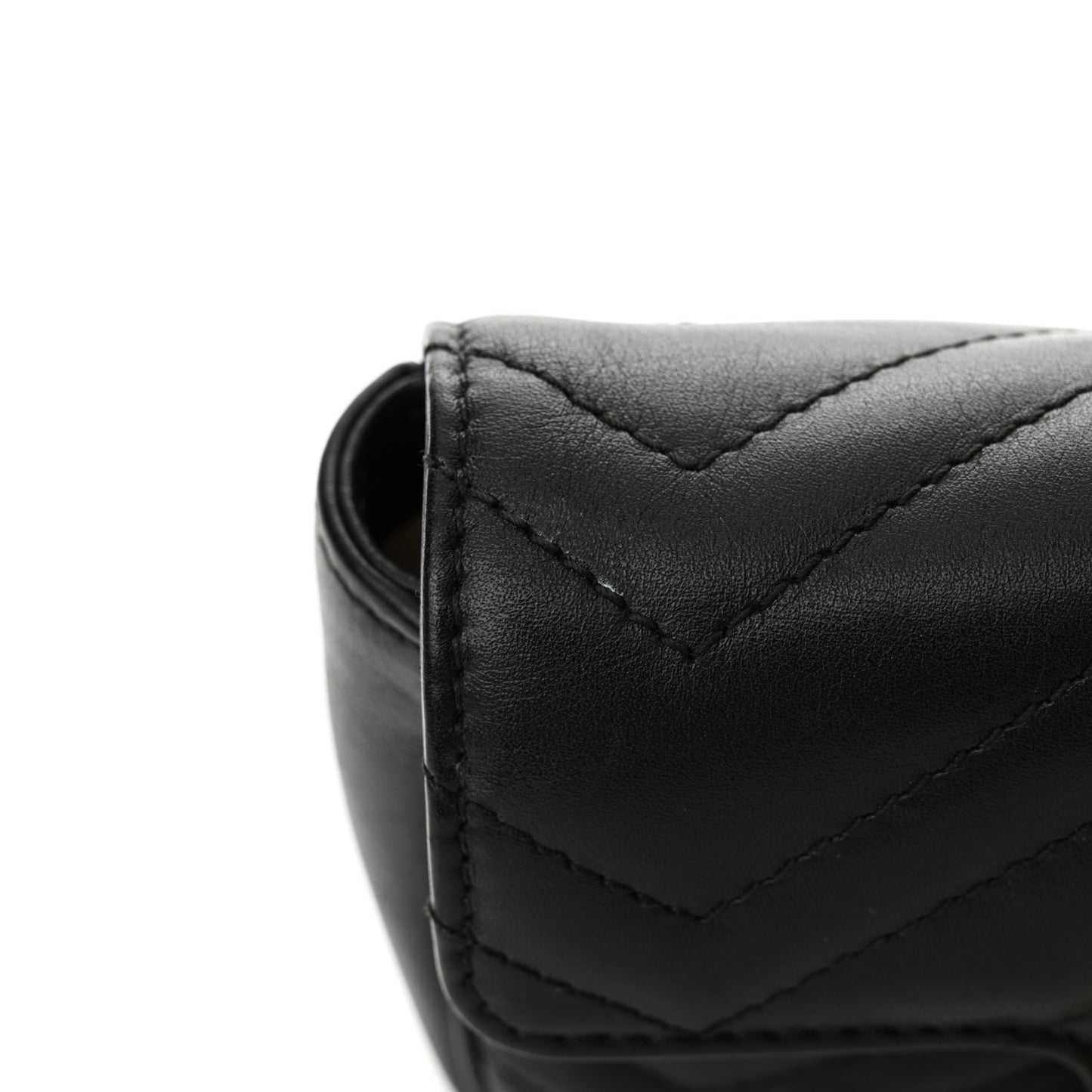 Calfskin Matelasse Super Mini GG Marmont Shoulder Bag Black