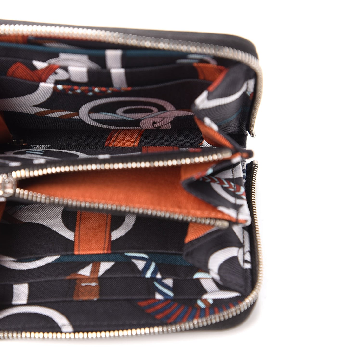 Epsom Silk'in Compact Wallet Black