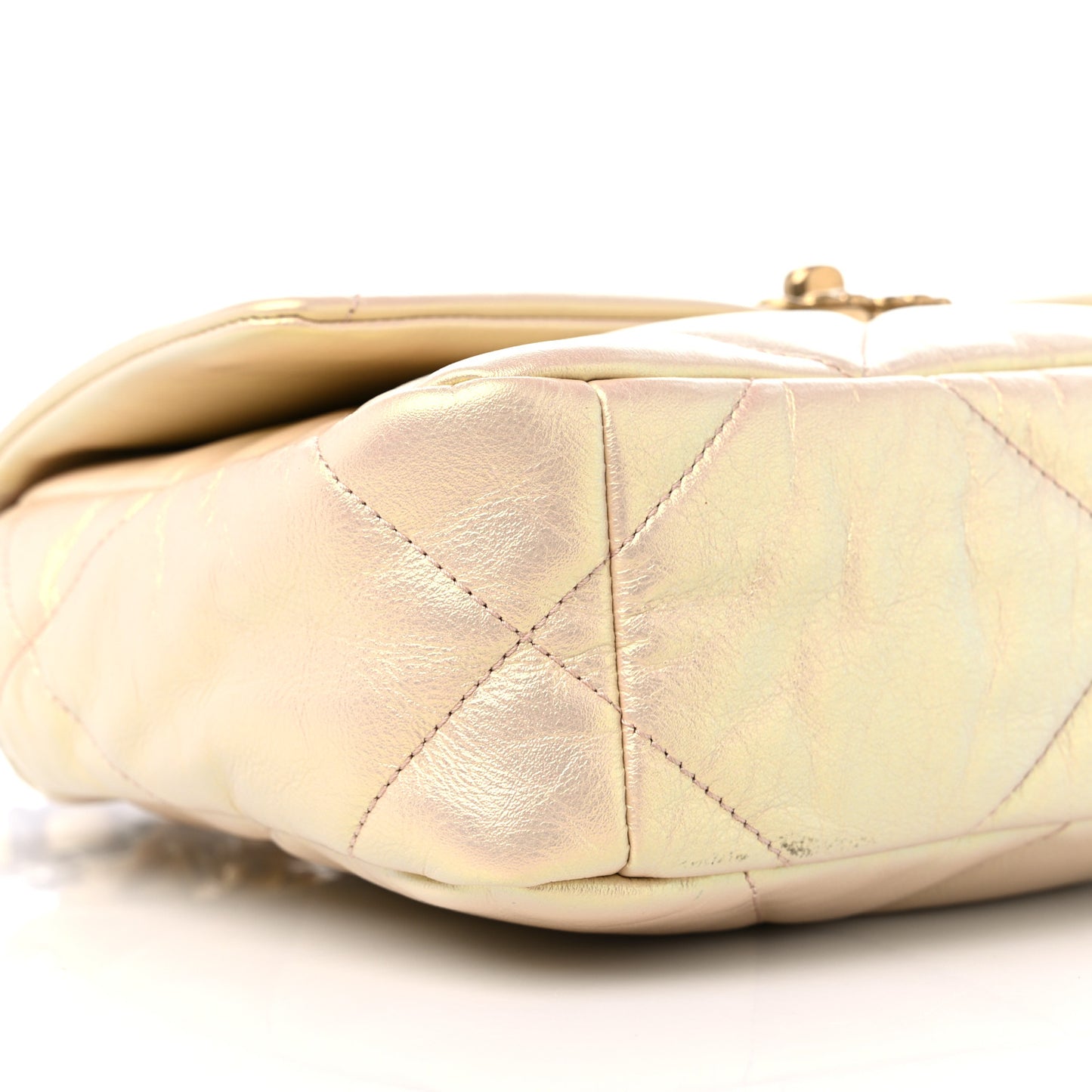 Iridescent Lambskin Quilted Medium Chanel 19 Flap Pink