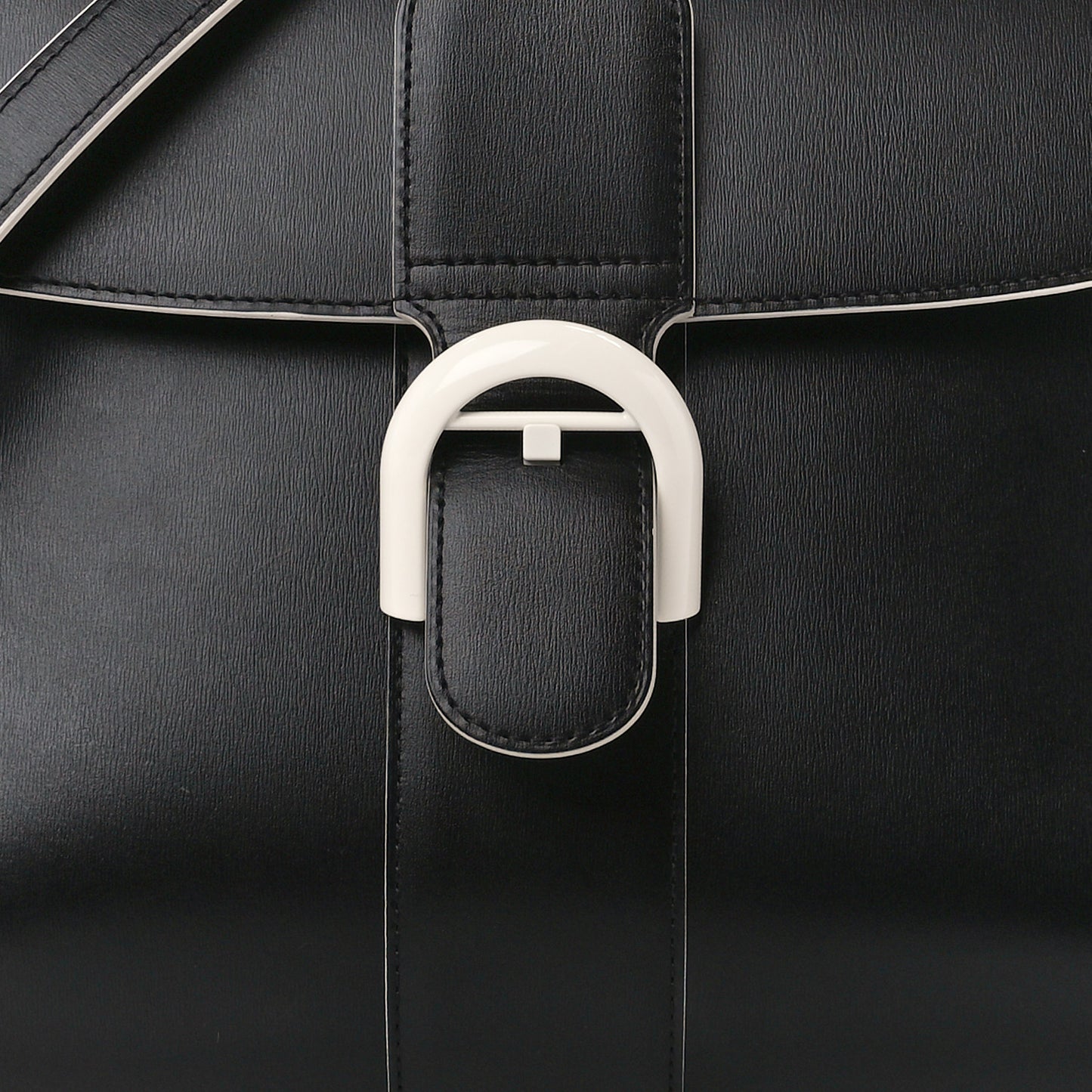 Box Calfskin MM Brillant Clouds Satchel Black Ciel