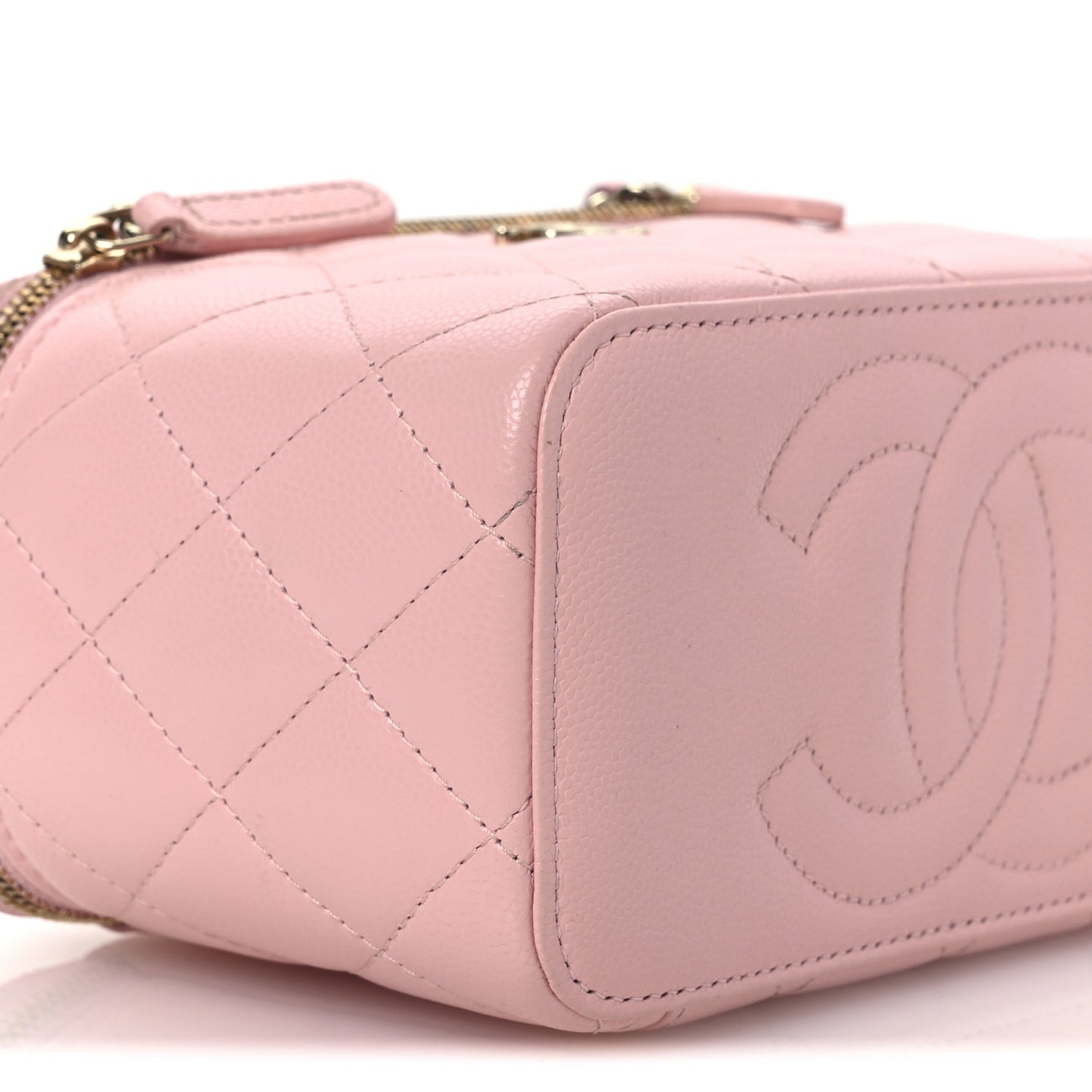 Caviar Quilted Vanity Case With Chain Pink