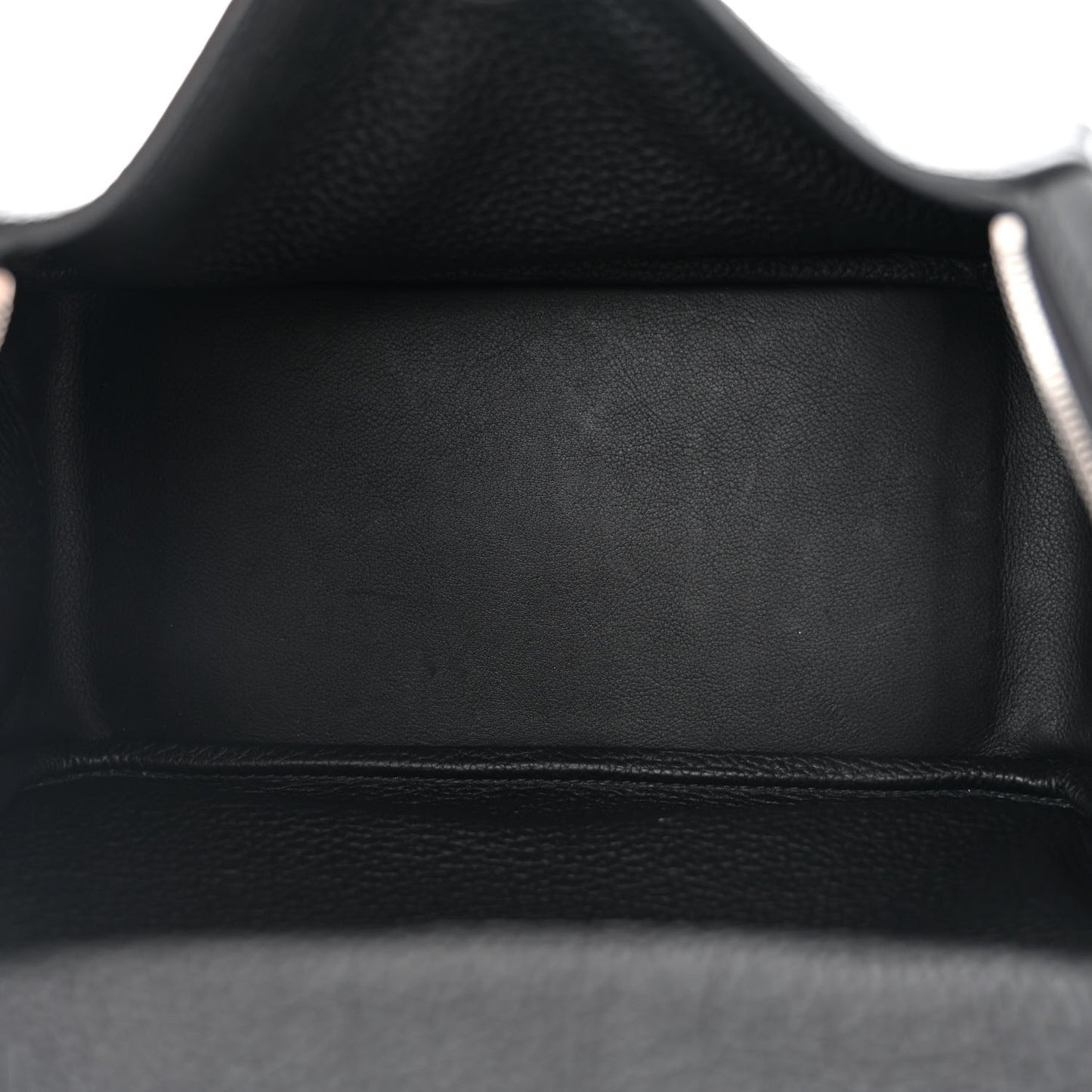 Taurillon Clemence Lindy 26 Black