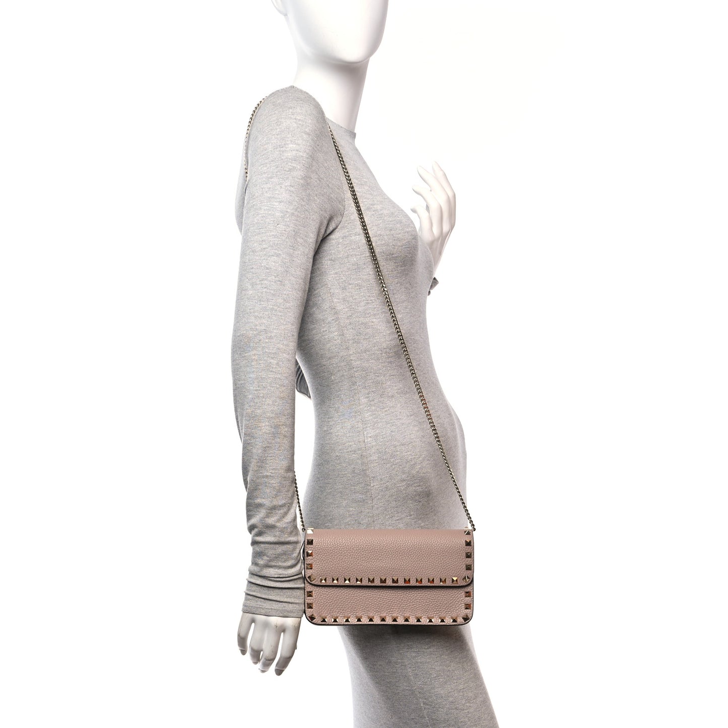 Grainy Calfskin Rockstud Chain Pouch Poudre