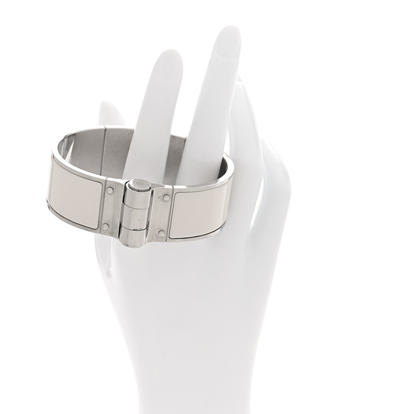 Enamel Charniere Uni Wide Hinged Bracelet L Pannacotta