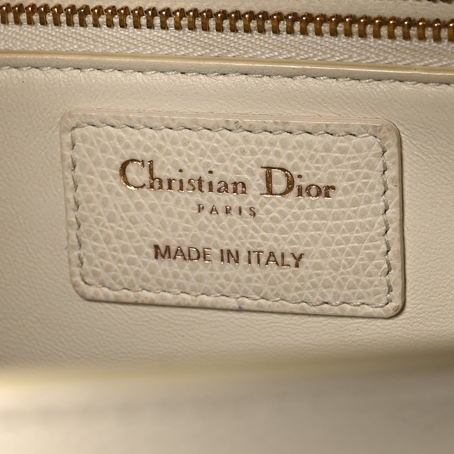 Grained Calfskin 30 Montaigne East West Chain Flap Bag Off White