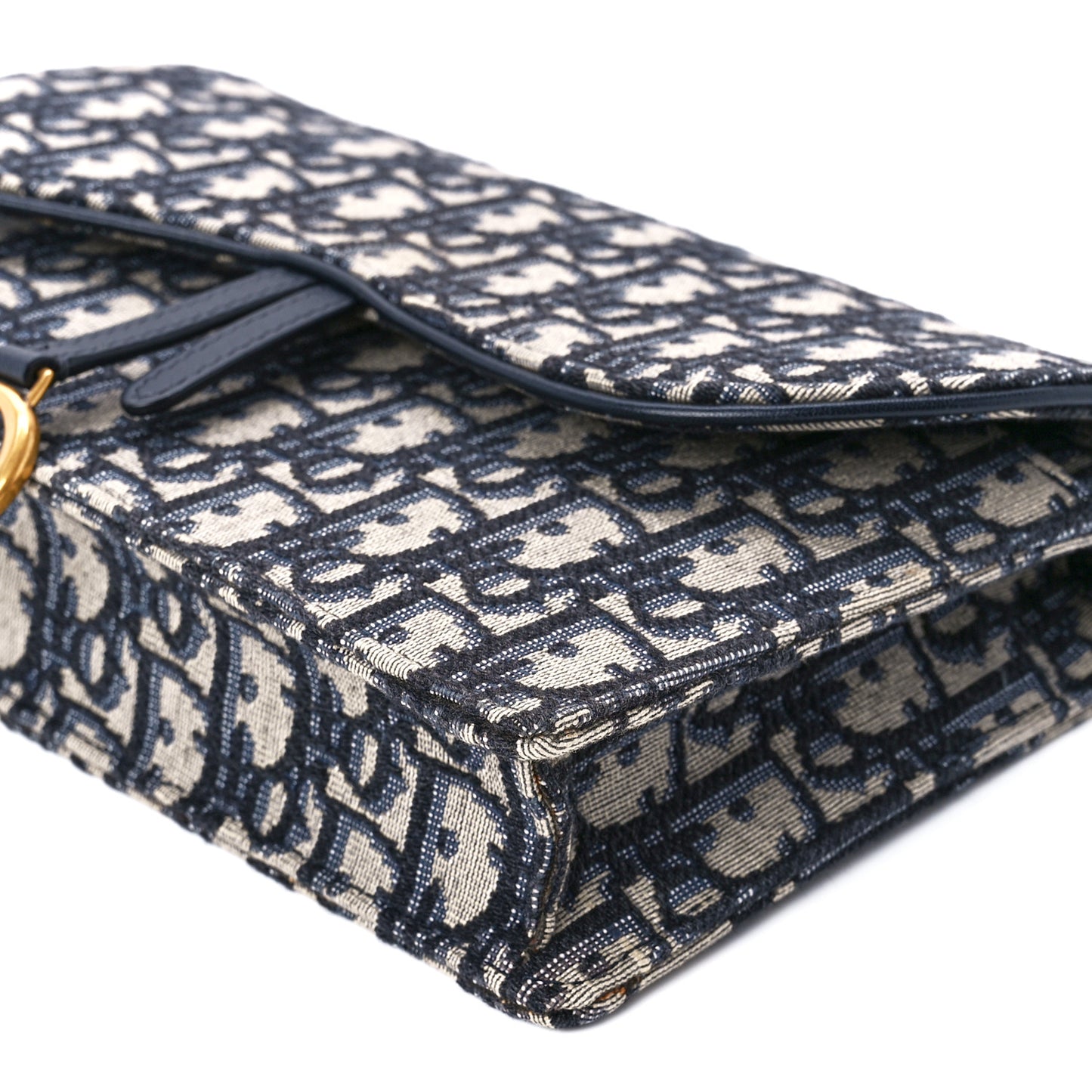 Oblique Saddle Chain Pouch Blue