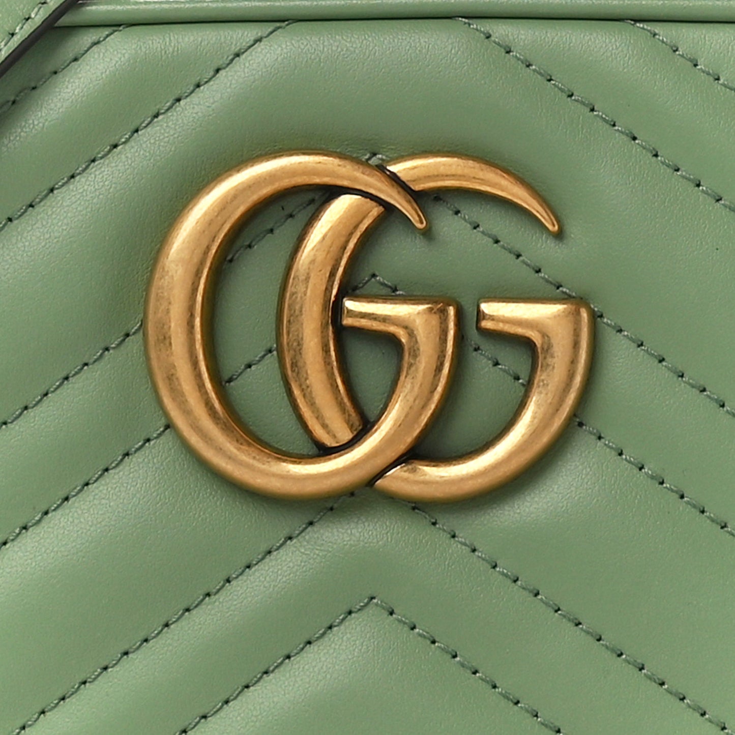 Calfskin Matelasse Chevron Small GG Marmont Chain Shoulder Bag Salamander Green