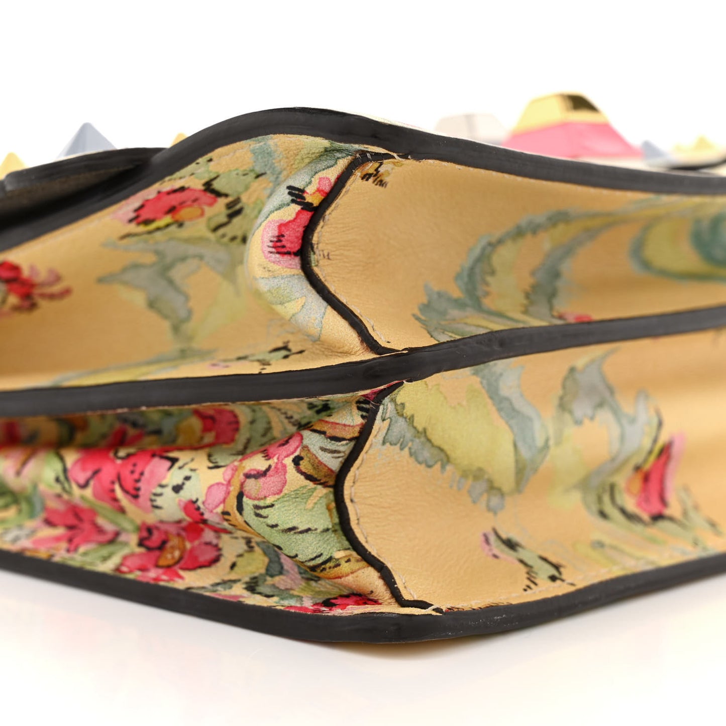 Vitello Marie Antoinette Print Scalloped Mix Studded Small Kan I Shoulder Bag Panna Multicolor