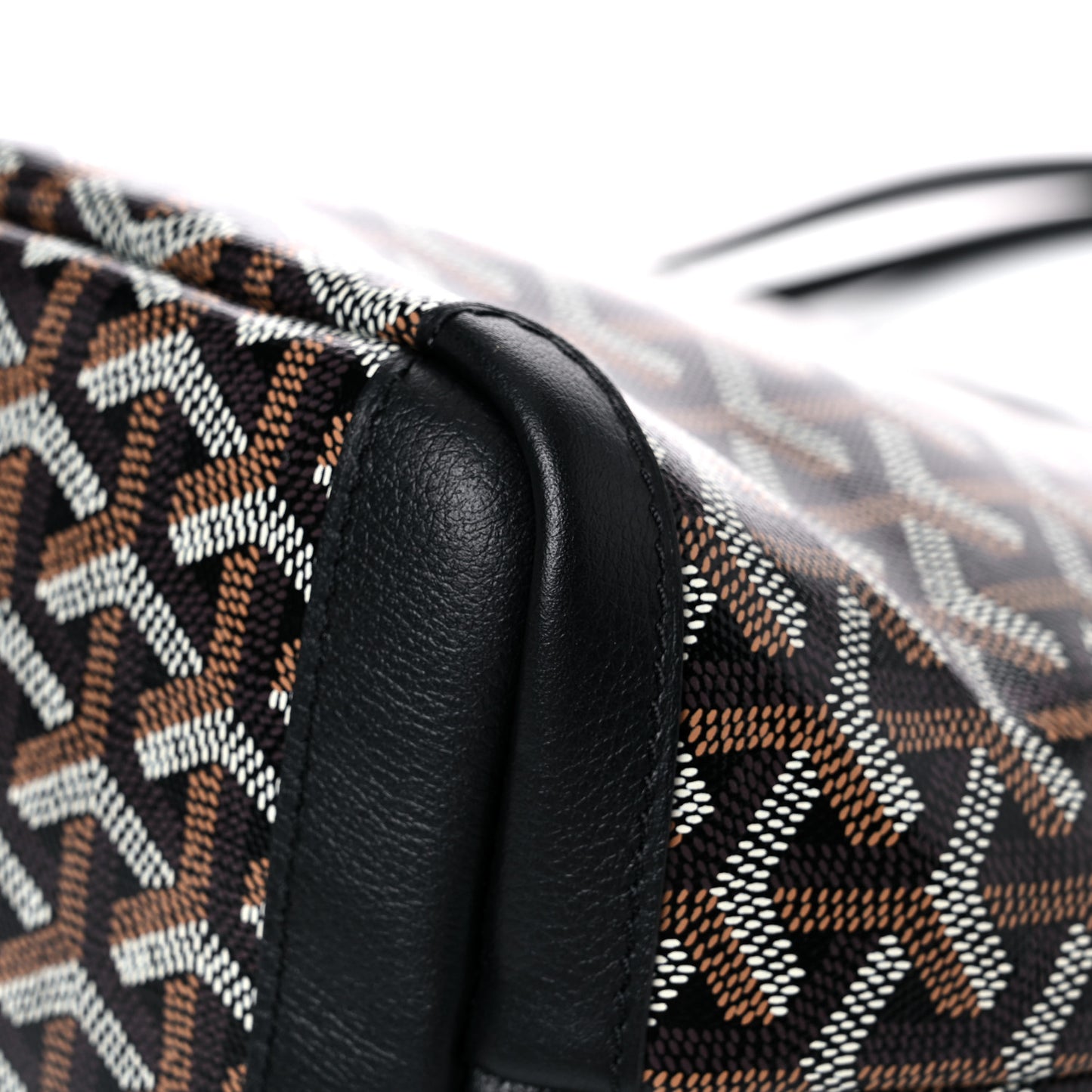Goyardine Artois PM Black