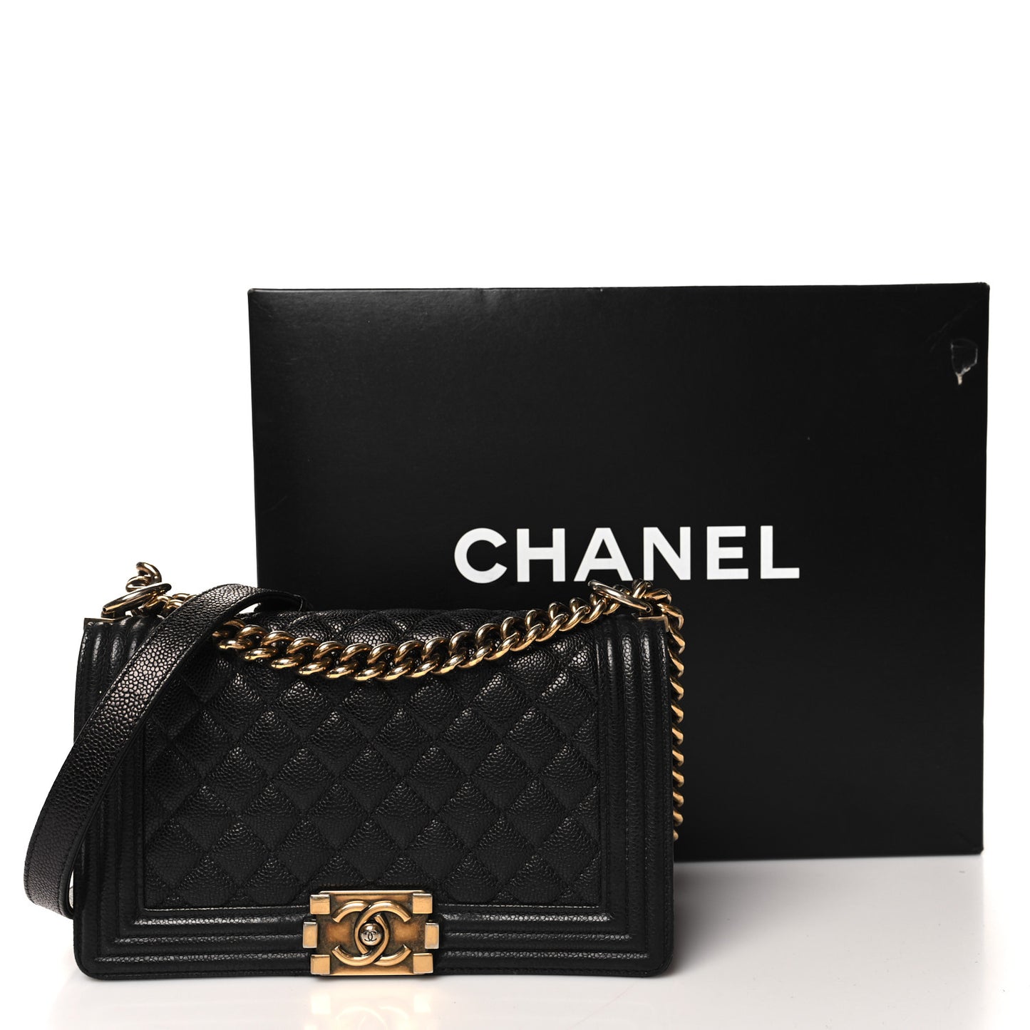 Caviar Quilted Medium Boy Flap Black