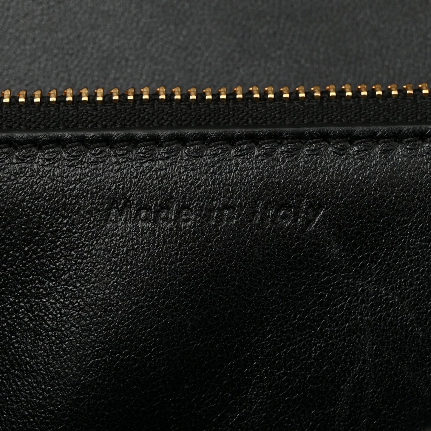 Box Calfskin Medium Classic Box Flap Bag Black